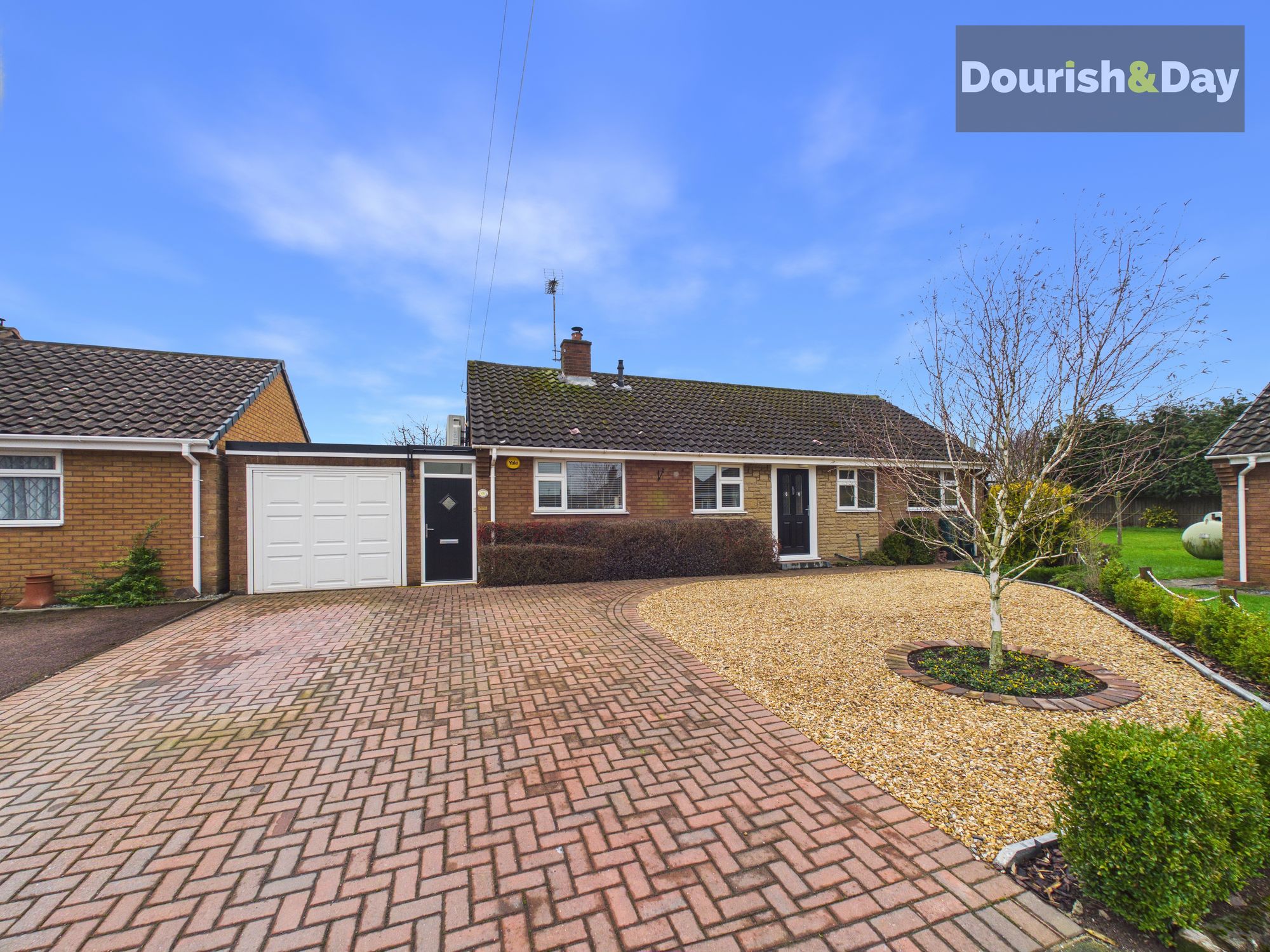 3 bed detached bungalow for sale in Lavender Close, Great Bridgeford, ST18  - Property Image 4