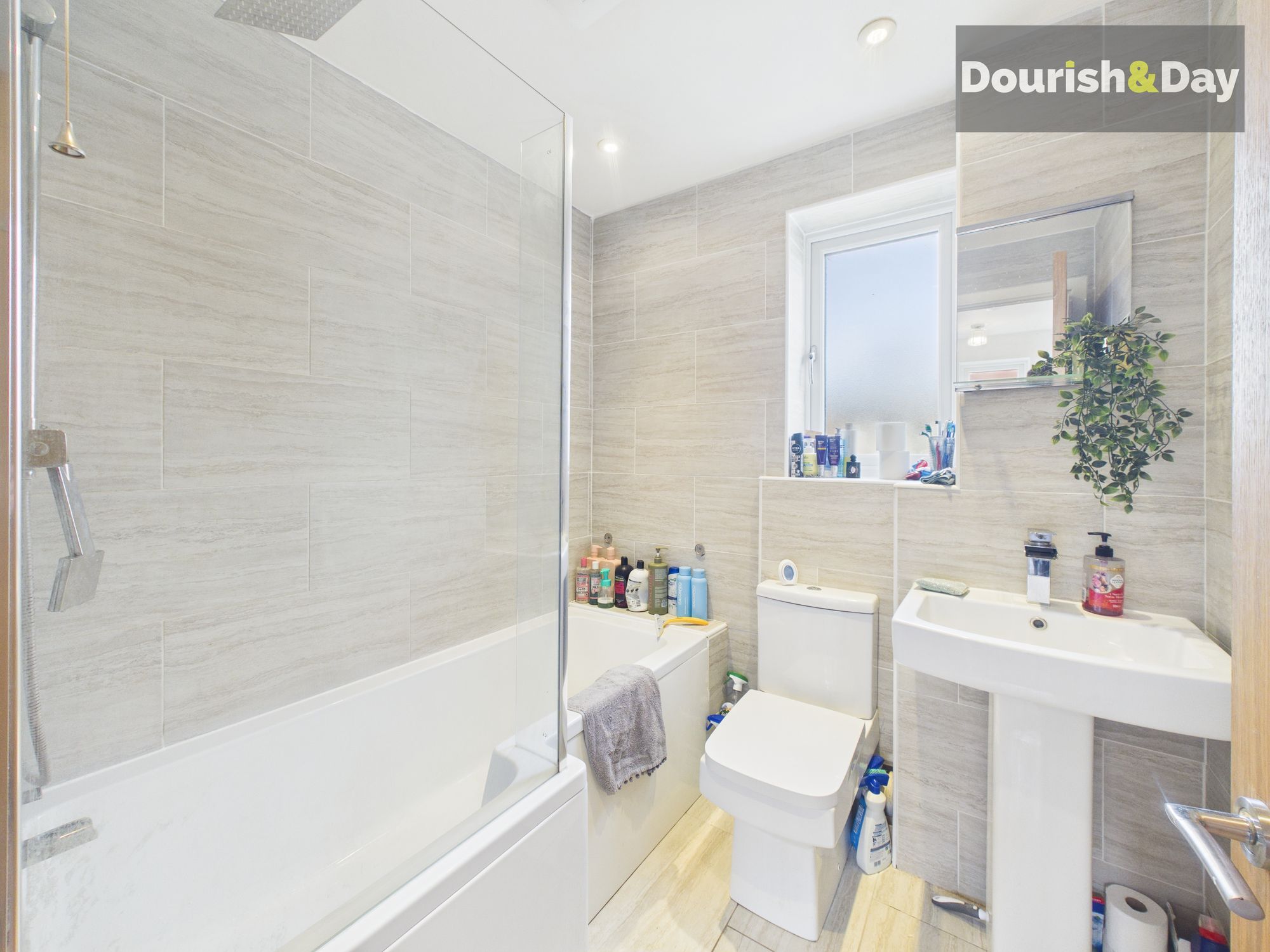 3 bed detached house for sale in Carisbrooke Drive, Stafford, ST17 - Property Image 13