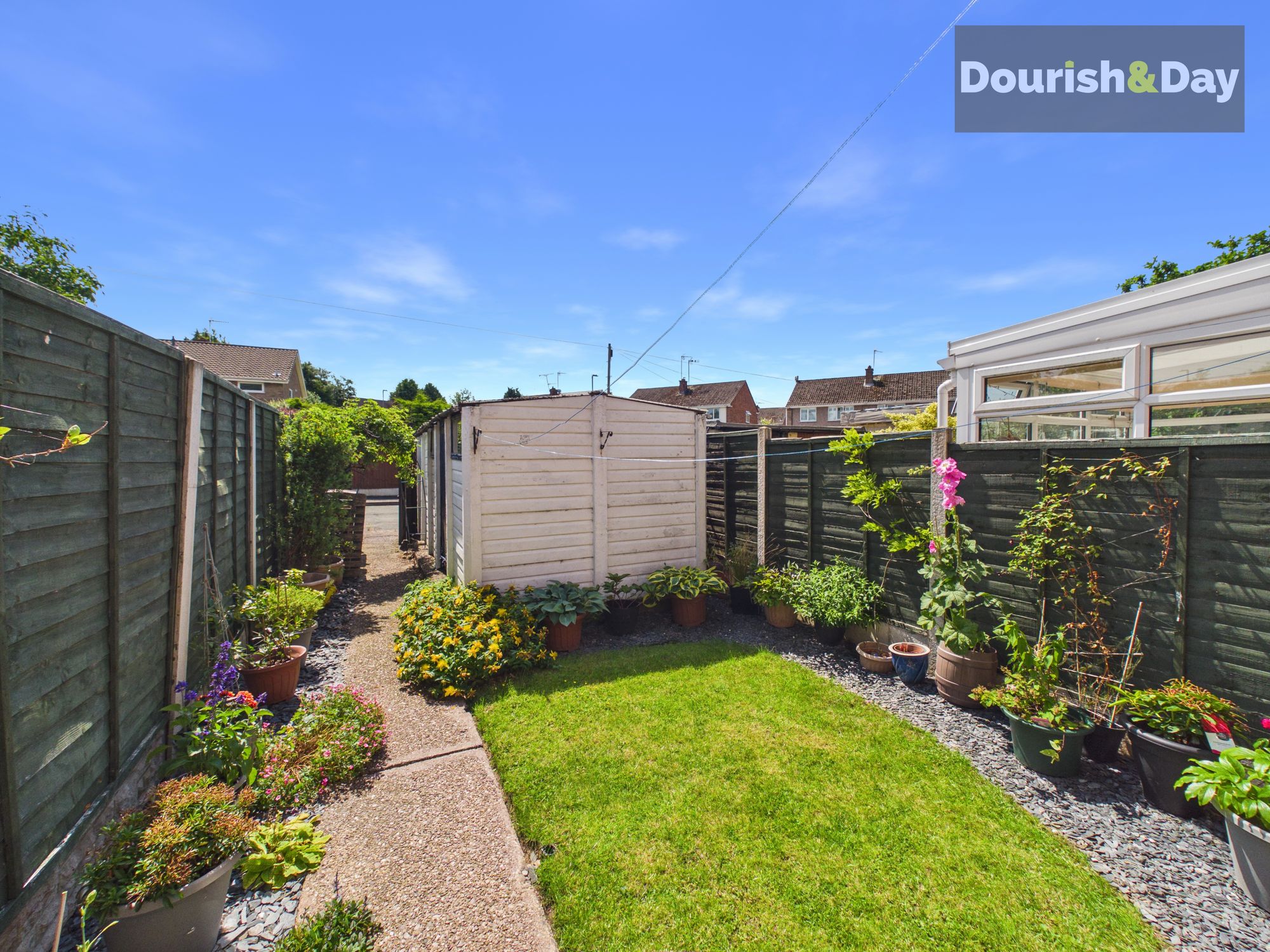 3 bed terraced house for sale in Oldfields Crescent, Great Haywood, ST18 - Property Image 4