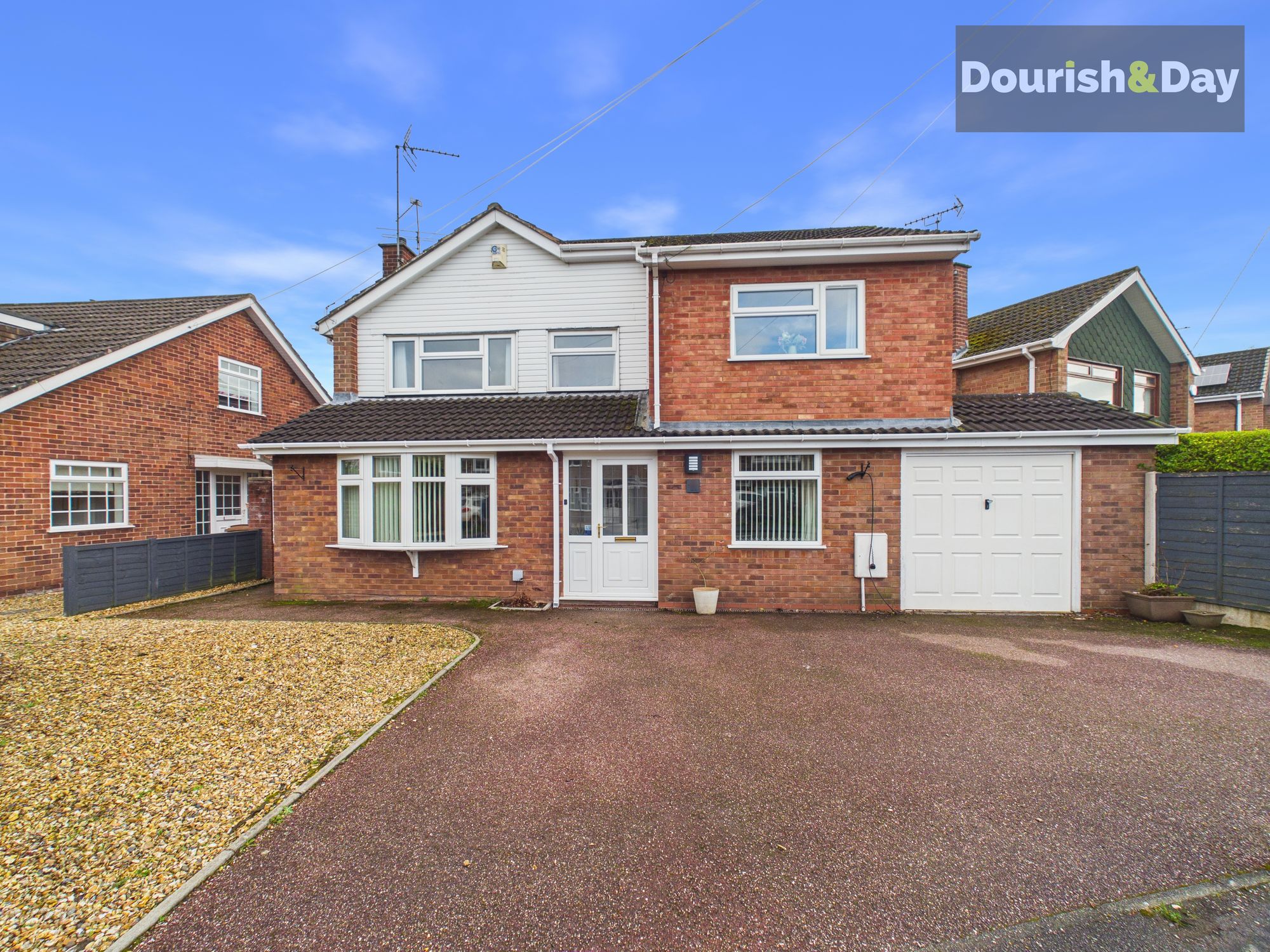 5 Bed Detached House For Sale In Mendip Avenue, Stafford, ST17