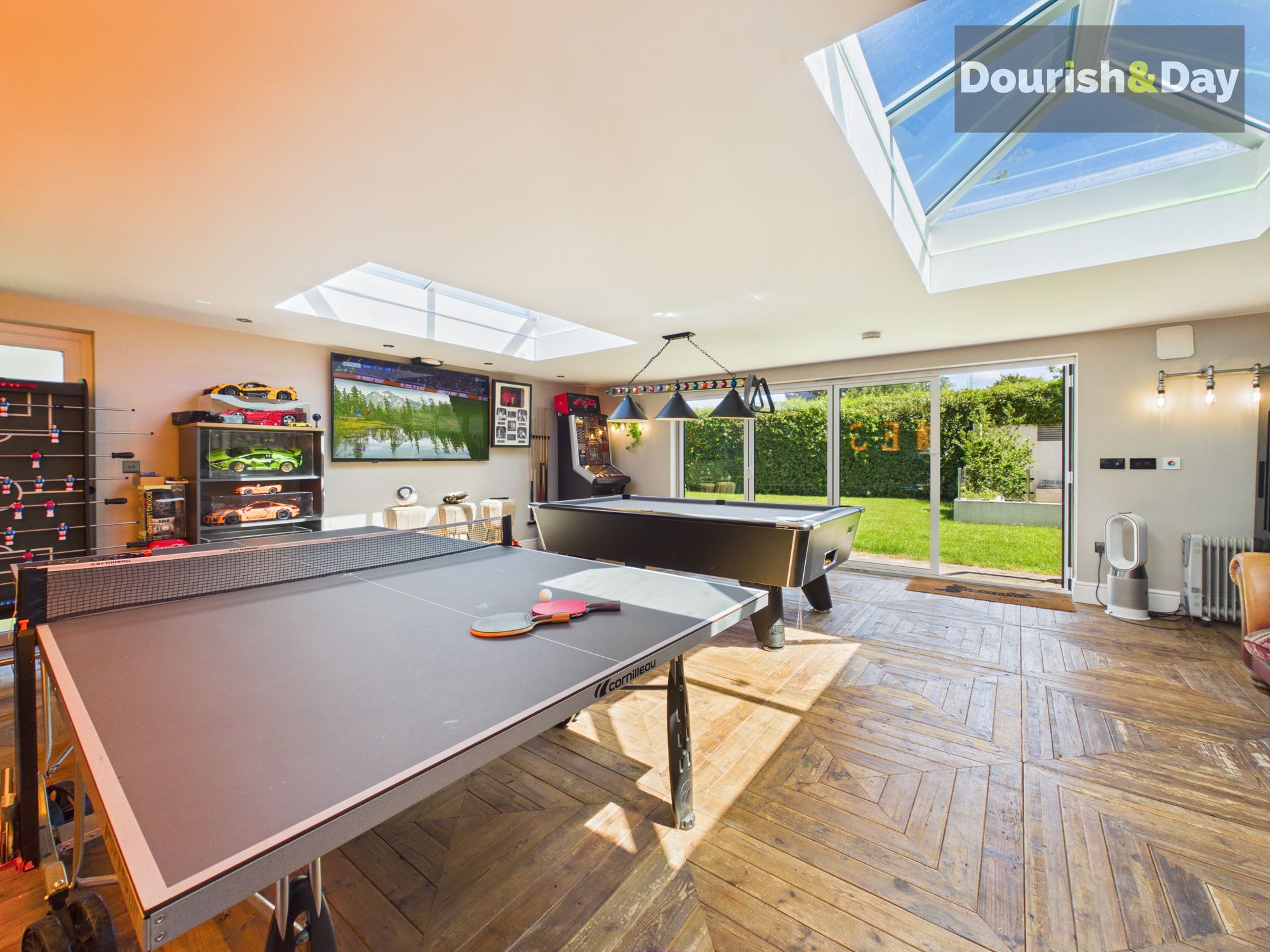 5 bed detached house for sale in Weeping Cross, Stafford, ST17 - Property Image 4