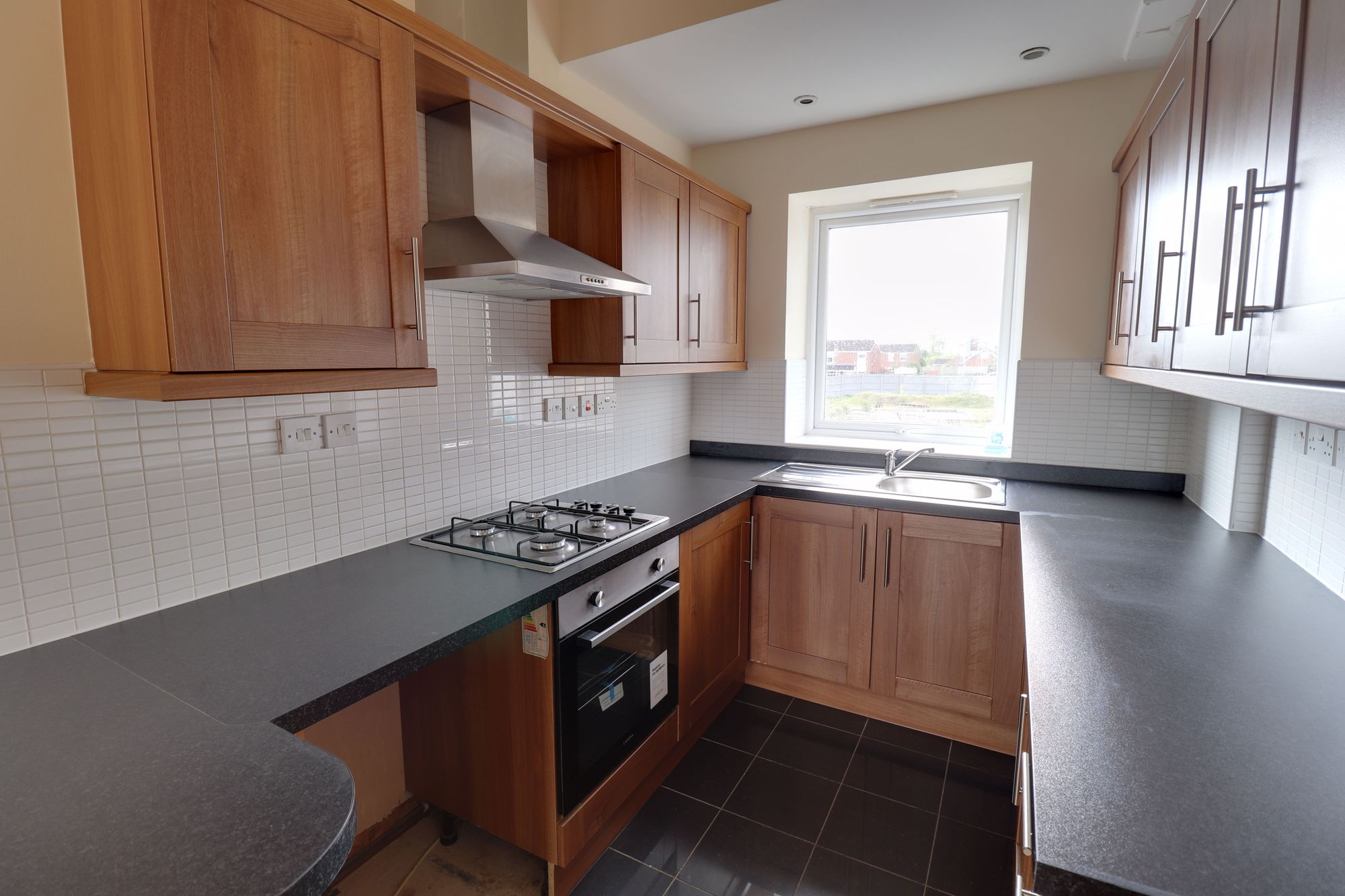 3 bed apartment to rent in Penkvale Road, Stafford, ST17 - Property Image 2