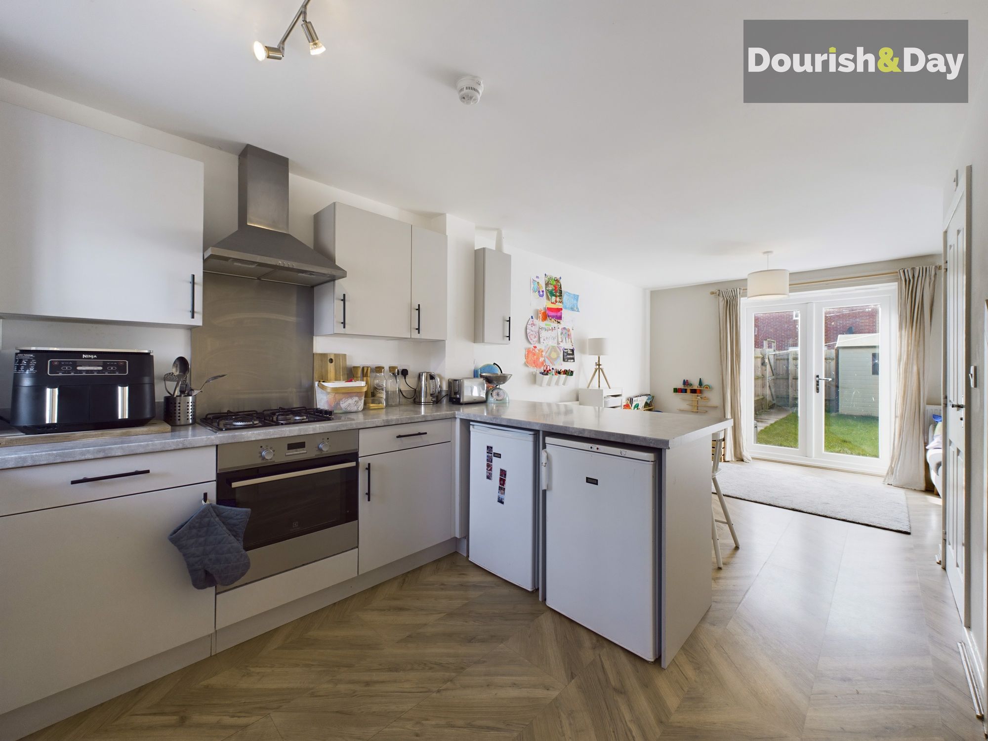 2 bed mid-terraced house for sale in Shakespeare Drive, Penkridge, ST19 - Property Image 2