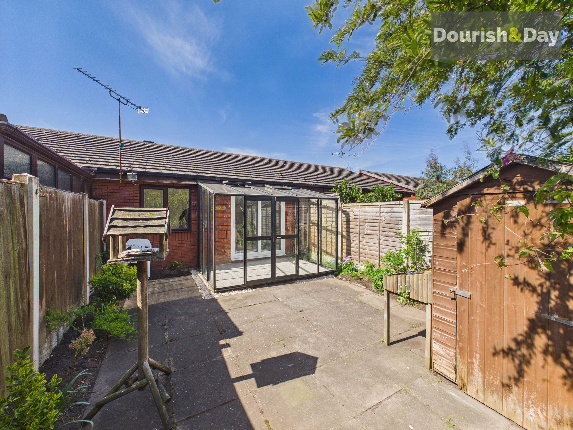 1 bed terraced bungalow for sale in Prestwood Court, Stafford, ST17 - Property Image 2