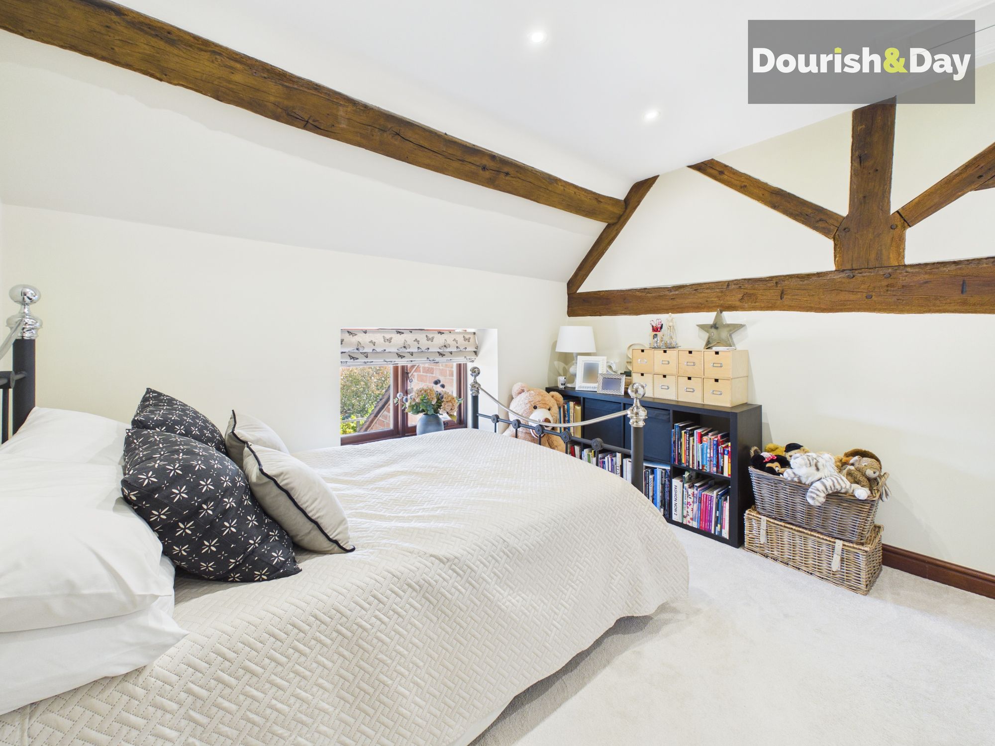 4 bed barn conversion for sale in Pillaton, Penkridge, ST19 - Property Image 37