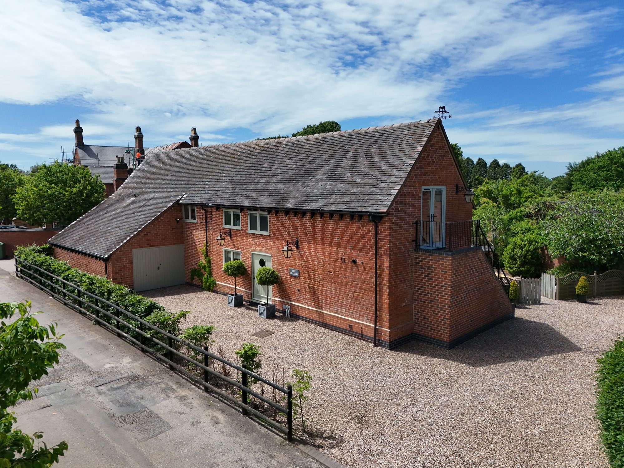 4 bed barn conversion for sale in Pillaton, Penkridge, ST19 - Property Image 1