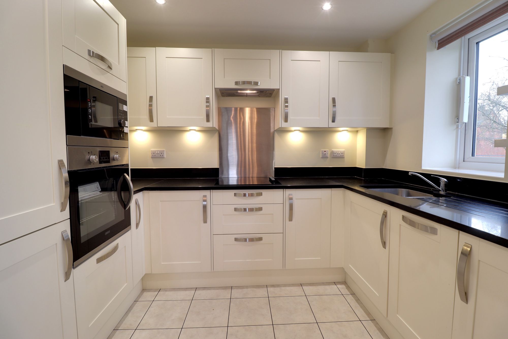 3 bed flat for sale in Eccleshall Road, Brooklands House, ST16 - Property Image 6