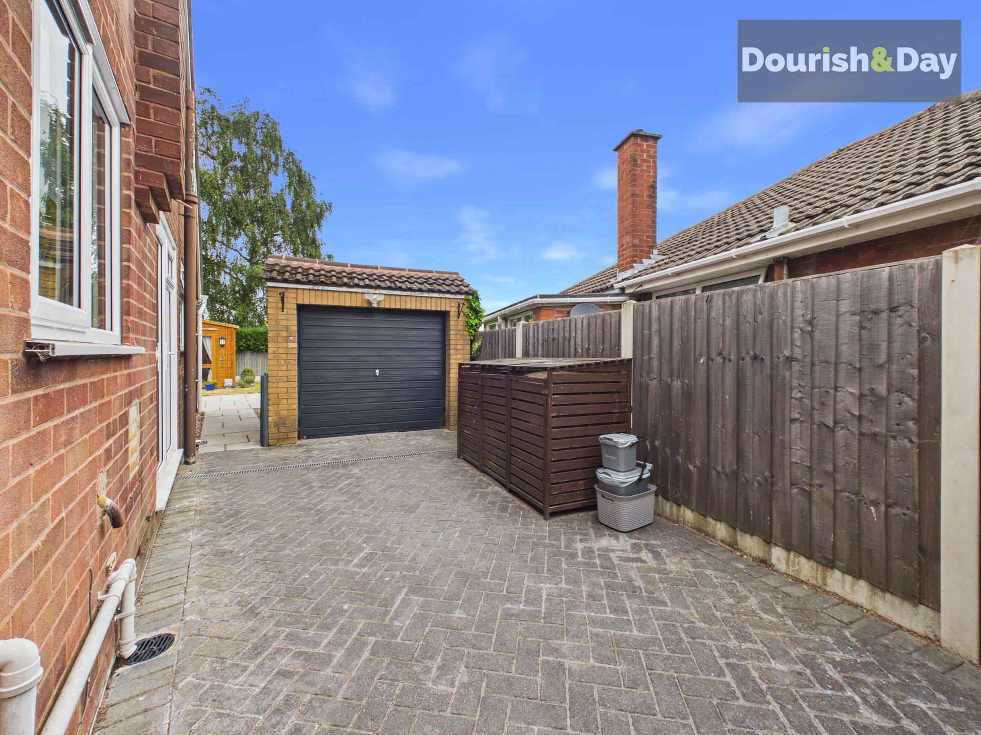 3 bed semi-detached bungalow for sale in Honiton Close, Stafford, ST17 - Property Image 21