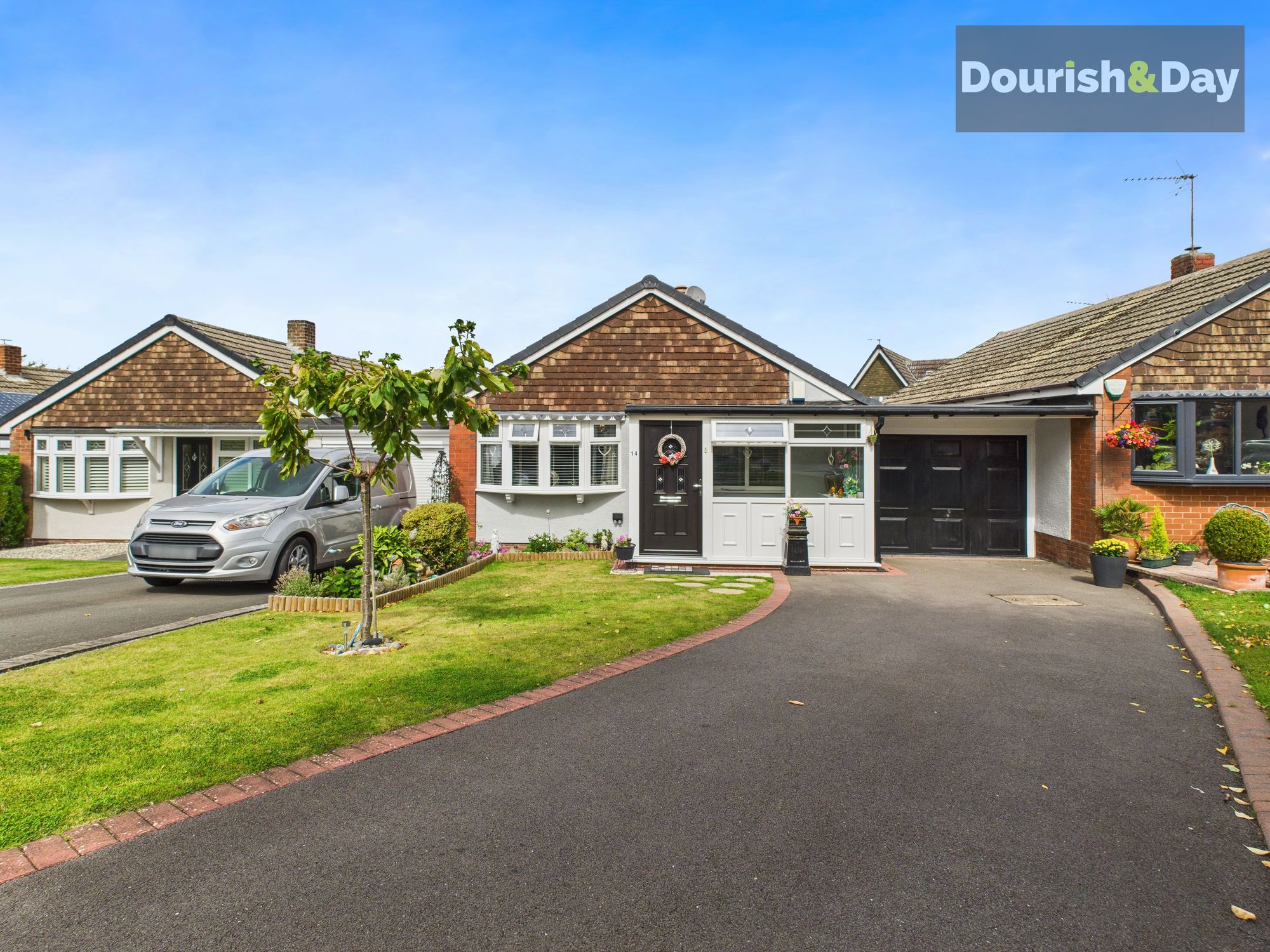 Royal Oak Drive, Bishops Wood, ST19
