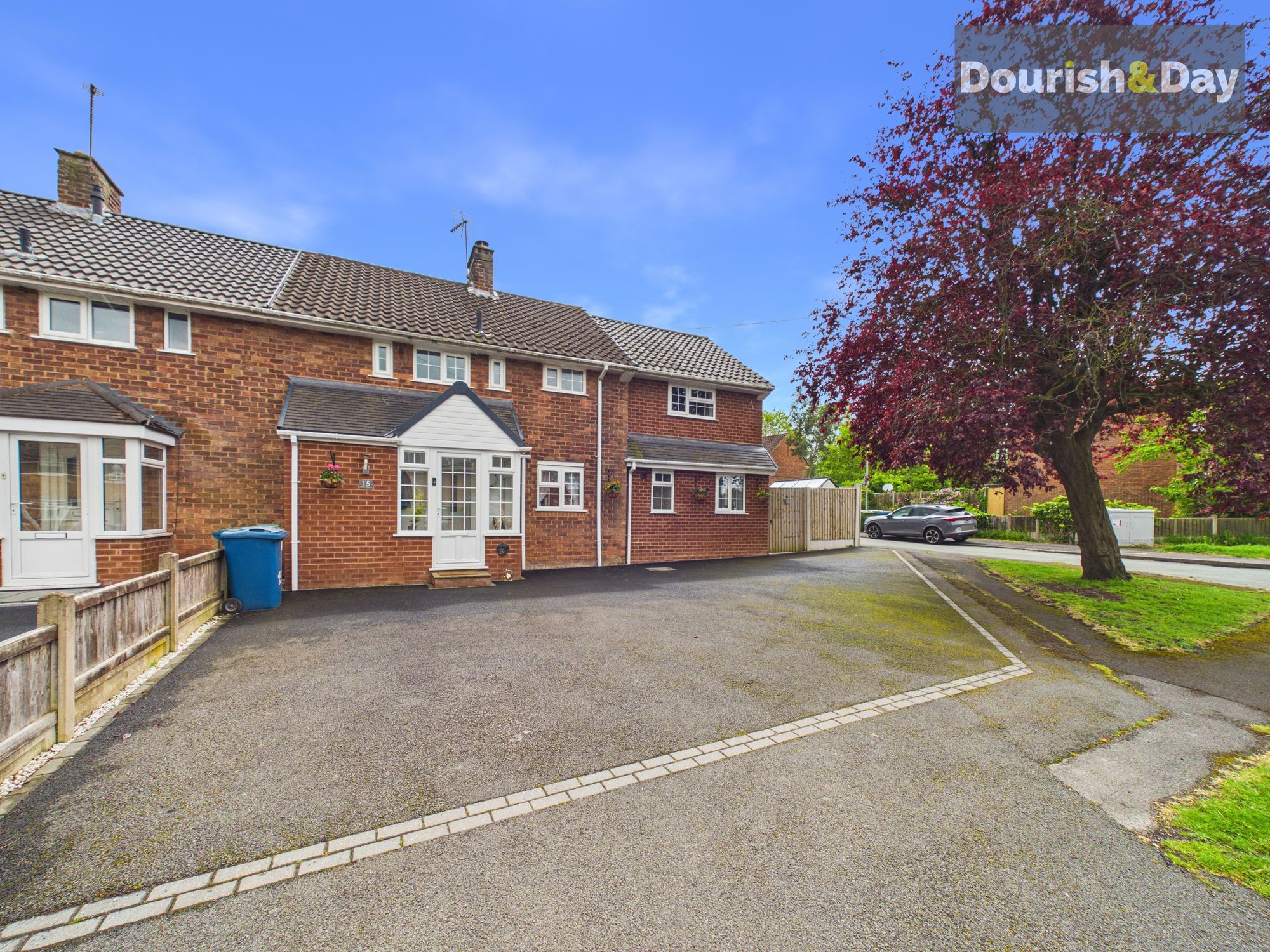 4 bed semi-detached house for sale in Oxbarn Road, Stafford, ST17 - Property Image 1
