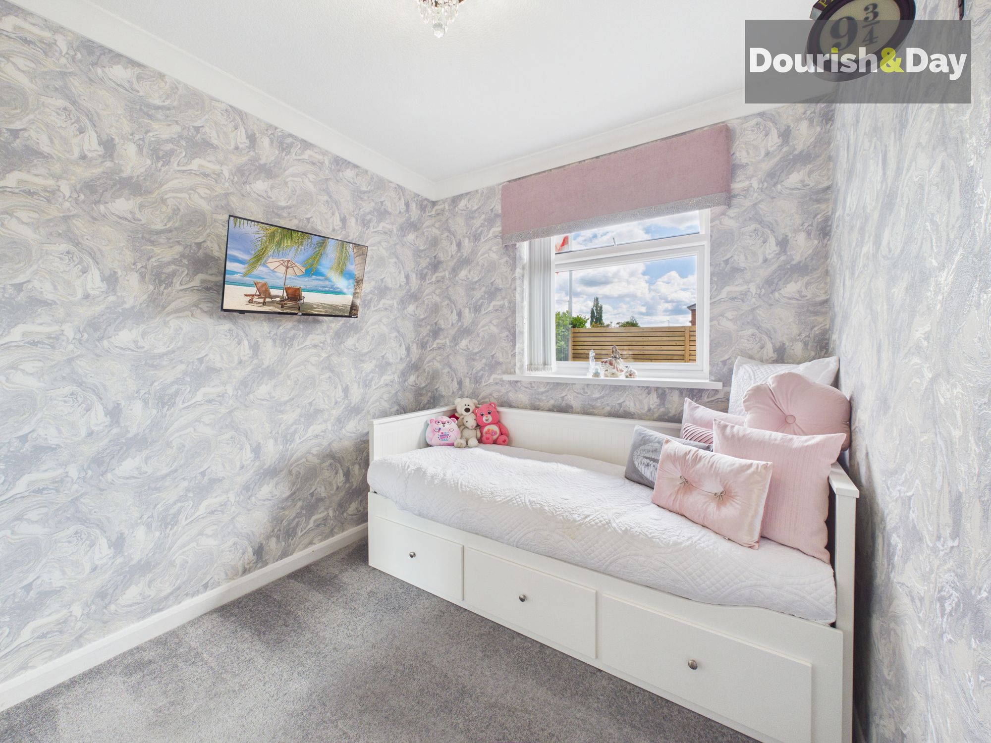 4 bed detached house for sale in First Avenue, Stafford, ST16 - Property Image 14