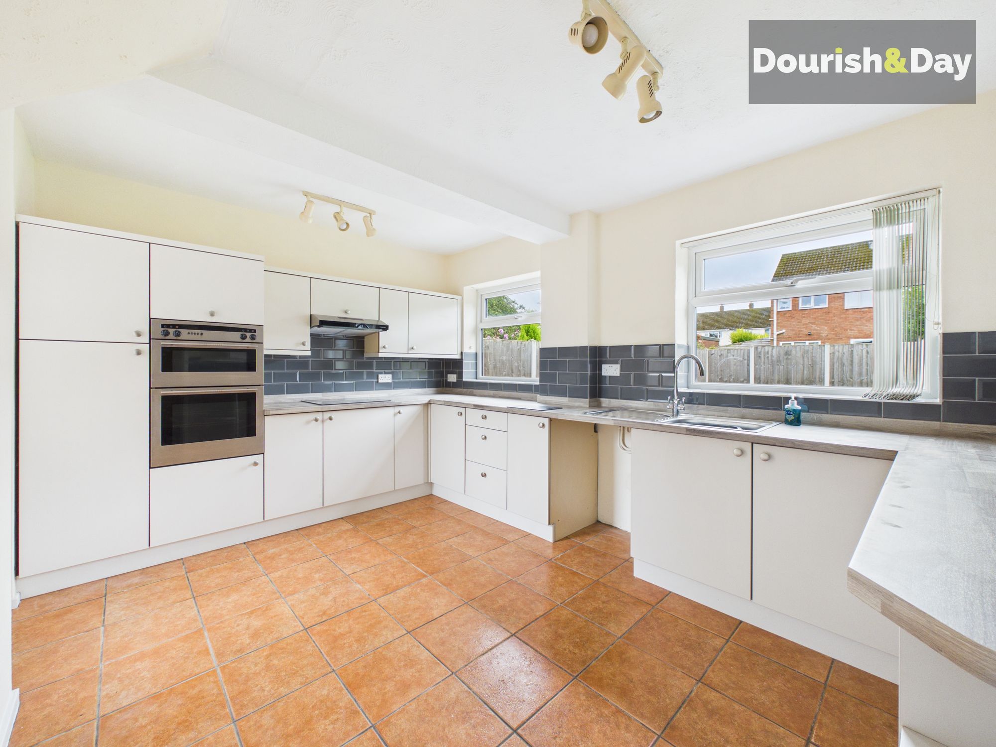 3 bed semi-detached house to rent in Witney Road, Stafford, ST17 - Property Image 3
