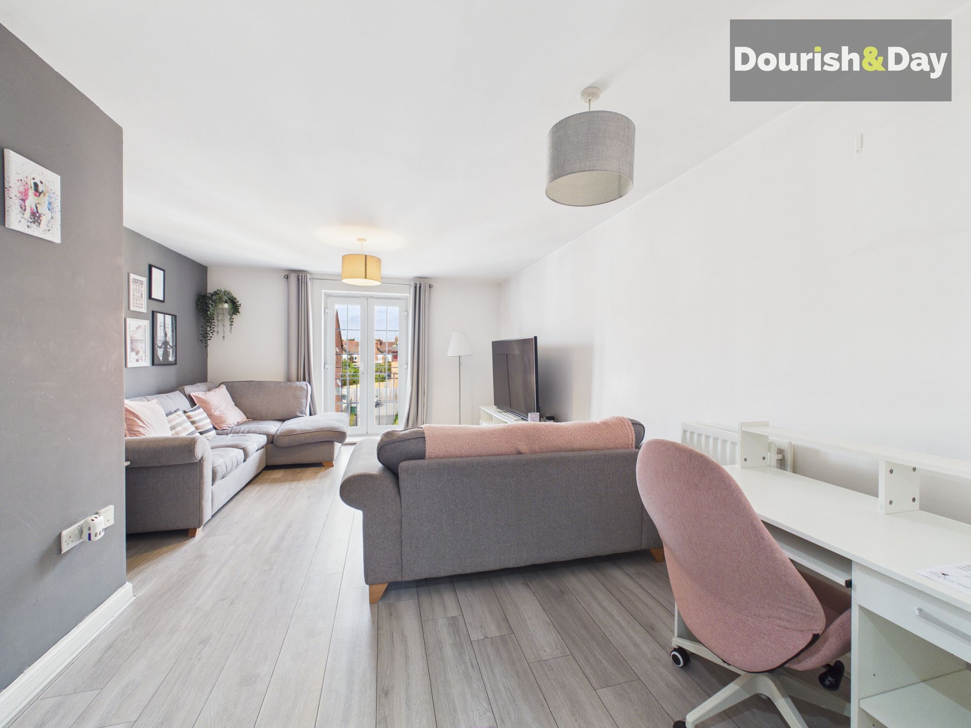 2 bed flat for sale in St. Georges Parkway, Stafford, ST16 - Property Image 4