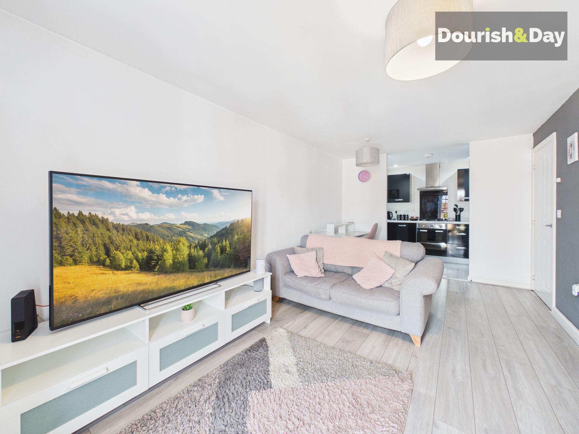 2 bed flat for sale in St. Georges Parkway, Stafford, ST16 - Property Image 5