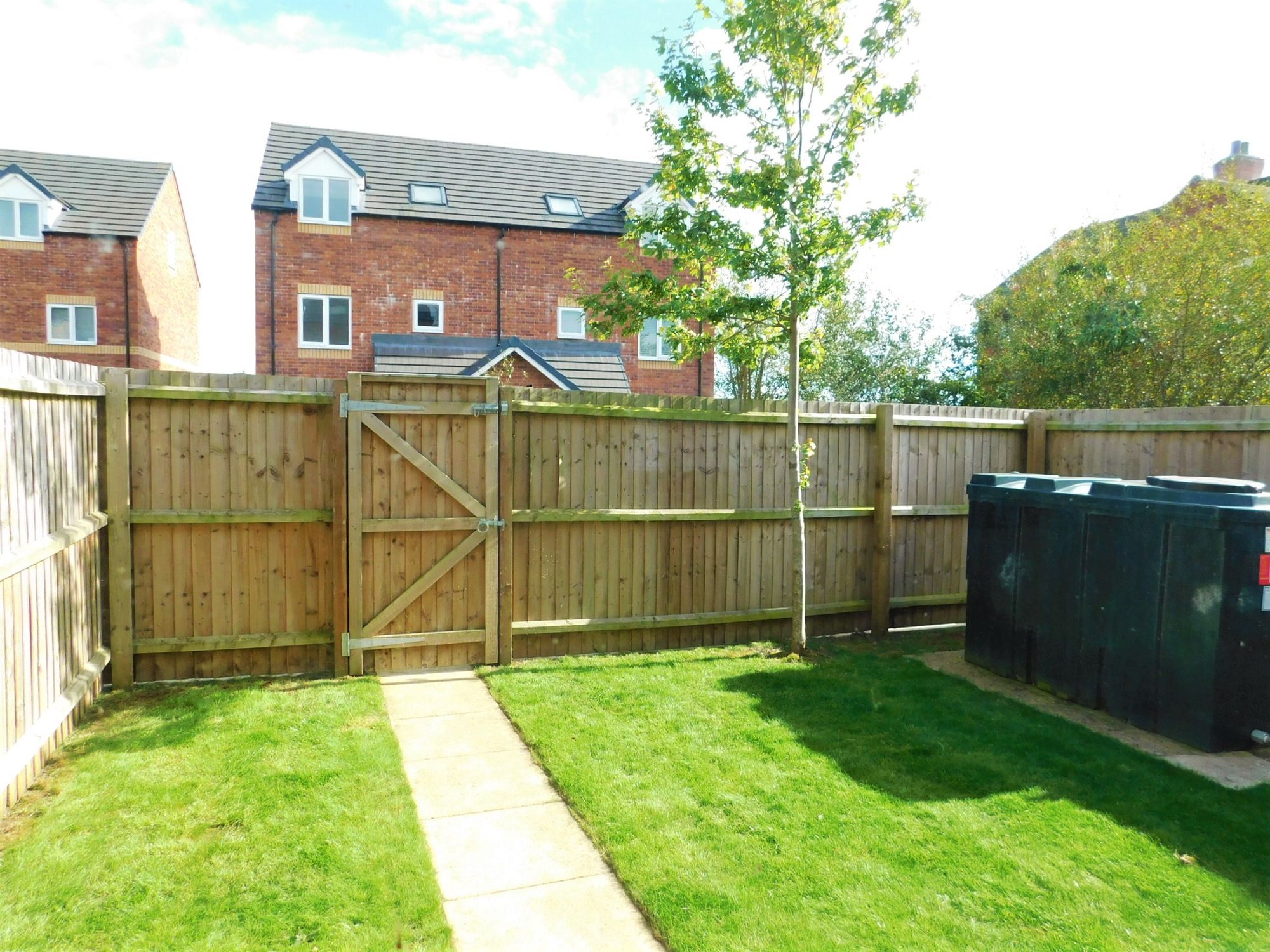 4 bed semi-detached house to rent in Newport Road, Woodseaves, ST20 - Property Image 9