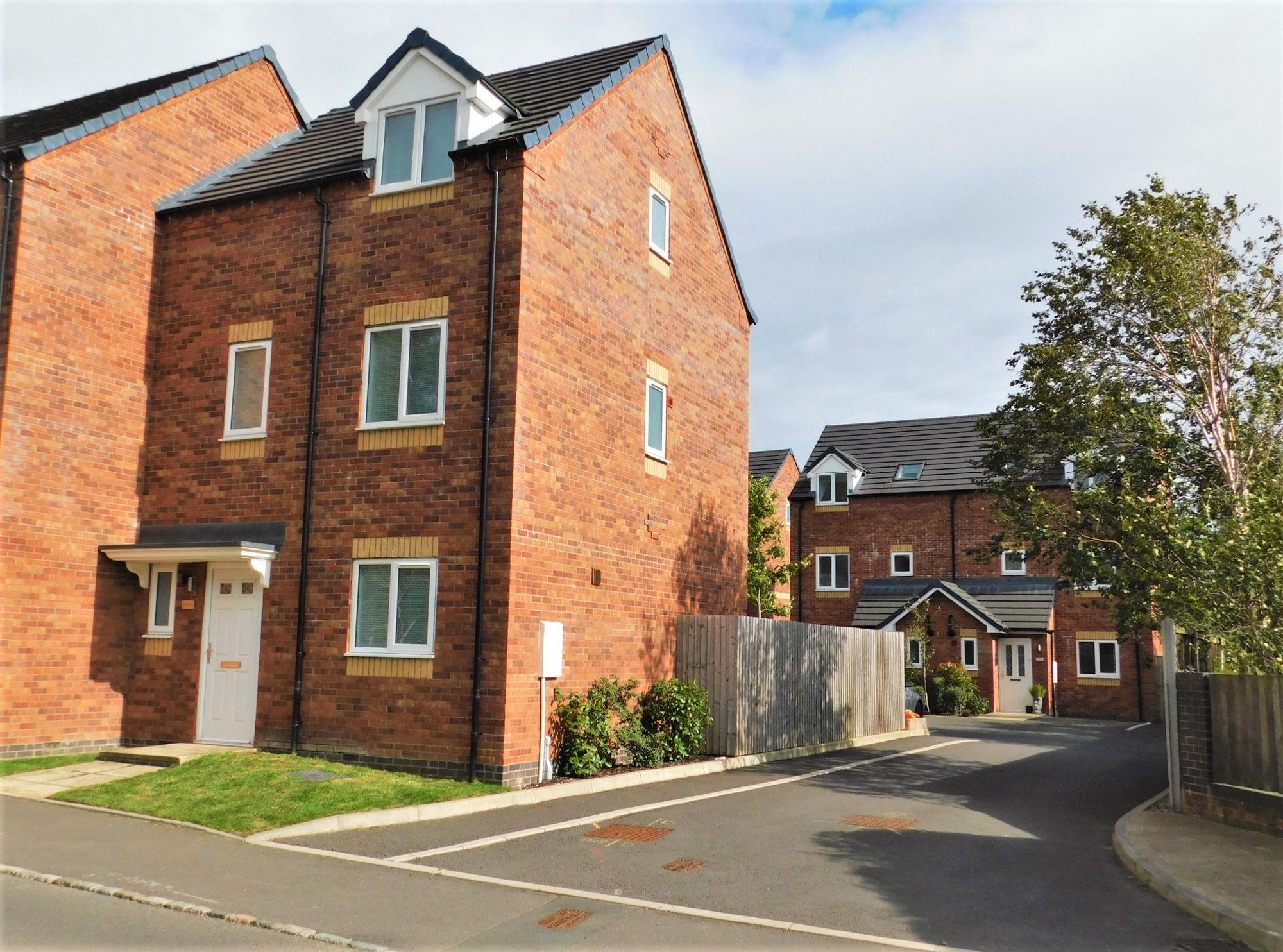 4 bed semi-detached house to rent in Newport Road, Woodseaves, ST20 - Property Image 1