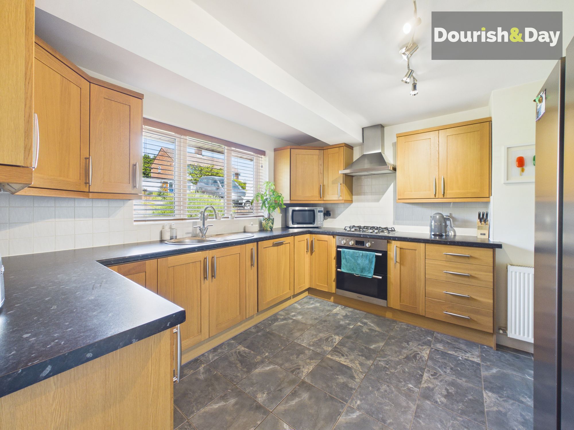 3 bed semi-detached house for sale in Baswich Crest, Stafford, ST17 - Property Image 2