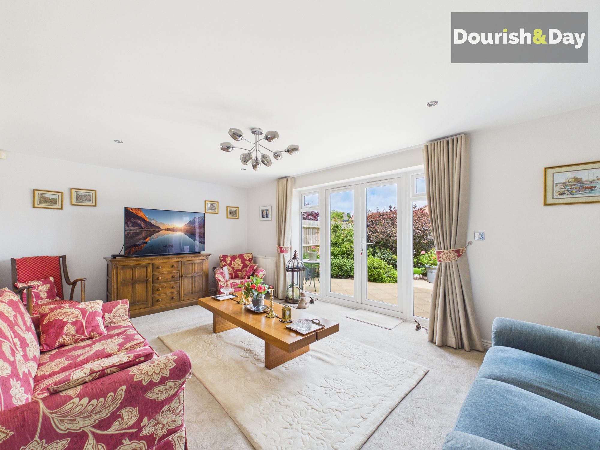 4 bed detached house for sale in Quincy Way, Marston Grange, Stafford, ST16 - Property Image 8