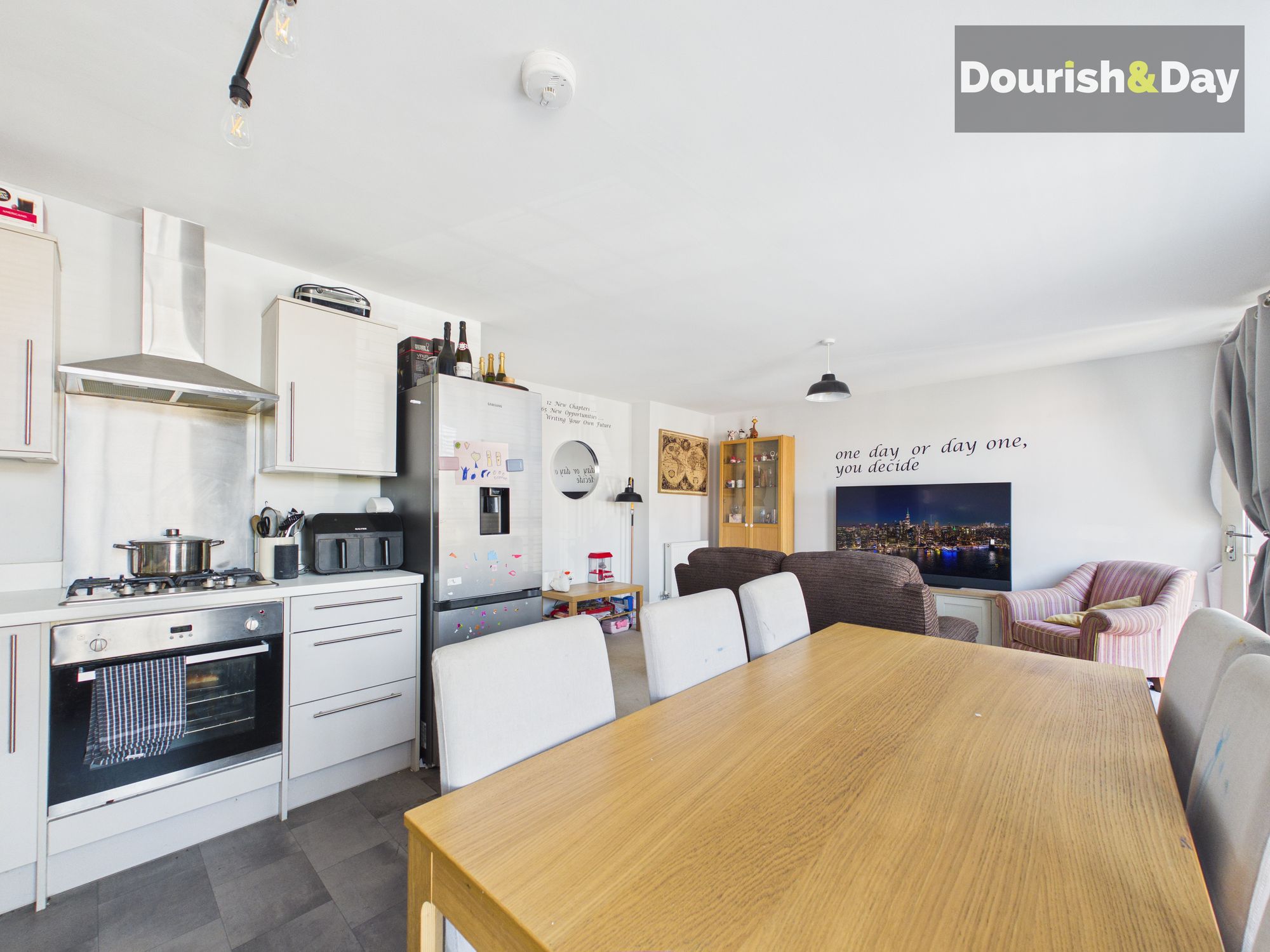 2 bed flat for sale in Tower Place, St. Georges Parkway, Stafford, ST16  - Property Image 5