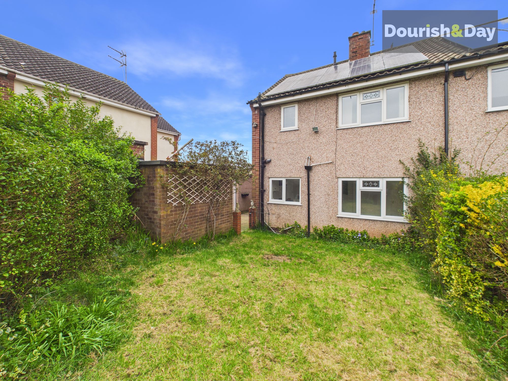 3 bed semi-detached house for sale in Swinburne Close, Stafford, ST17 - Property Image 3