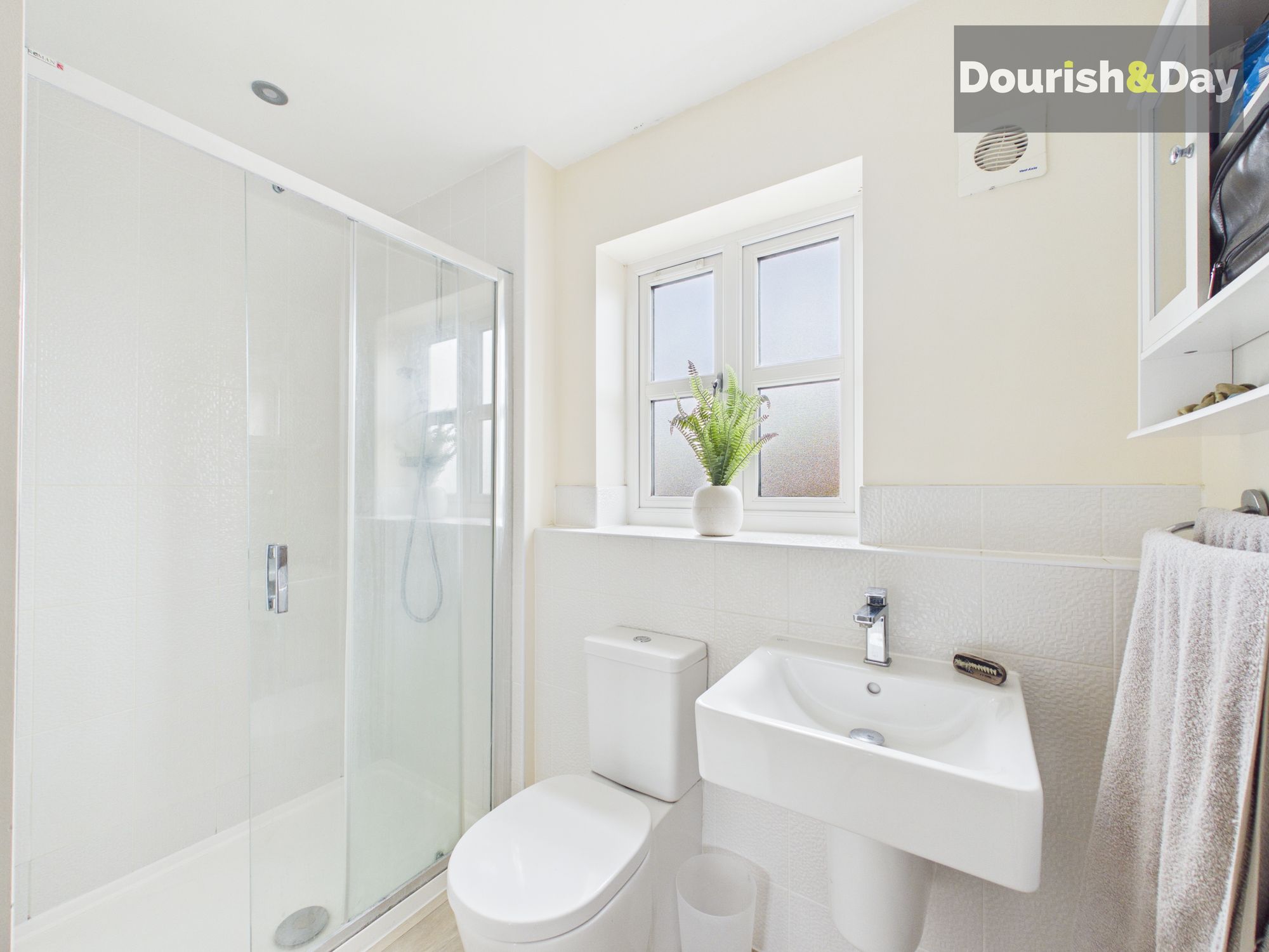 3 bed detached house for sale in Bruton Gardens, Great Haywood, ST18 - Property Image 17