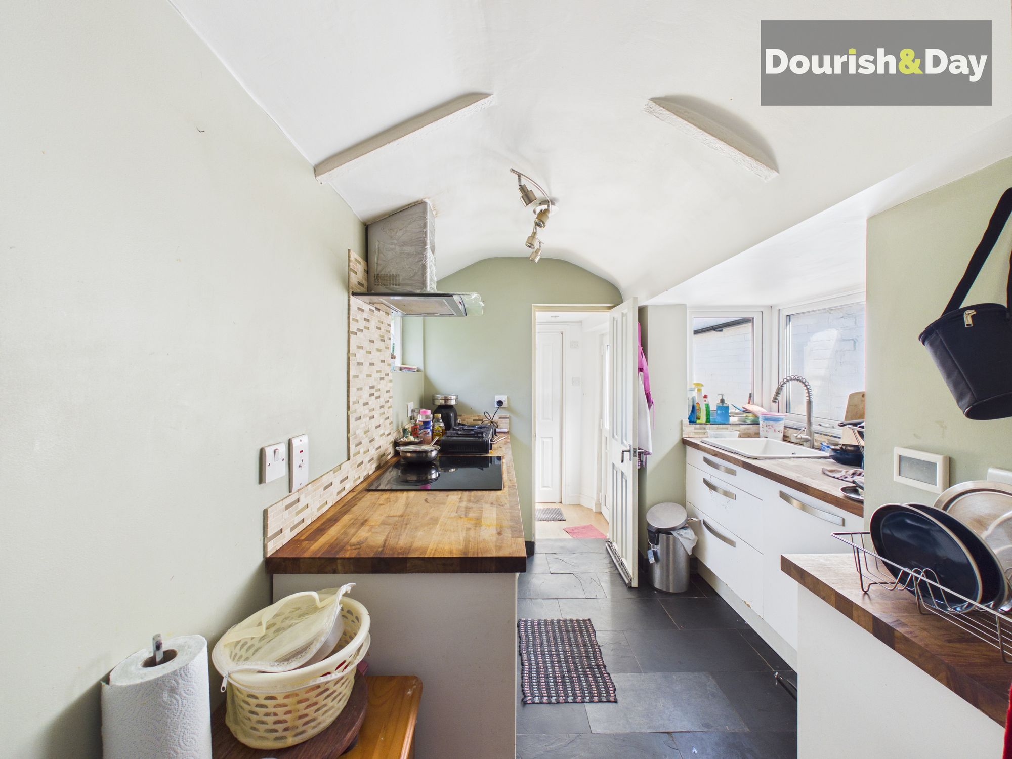 2 bed mid-terraced house to rent in Orchard Street, Stafford, ST17 - Property Image 6
