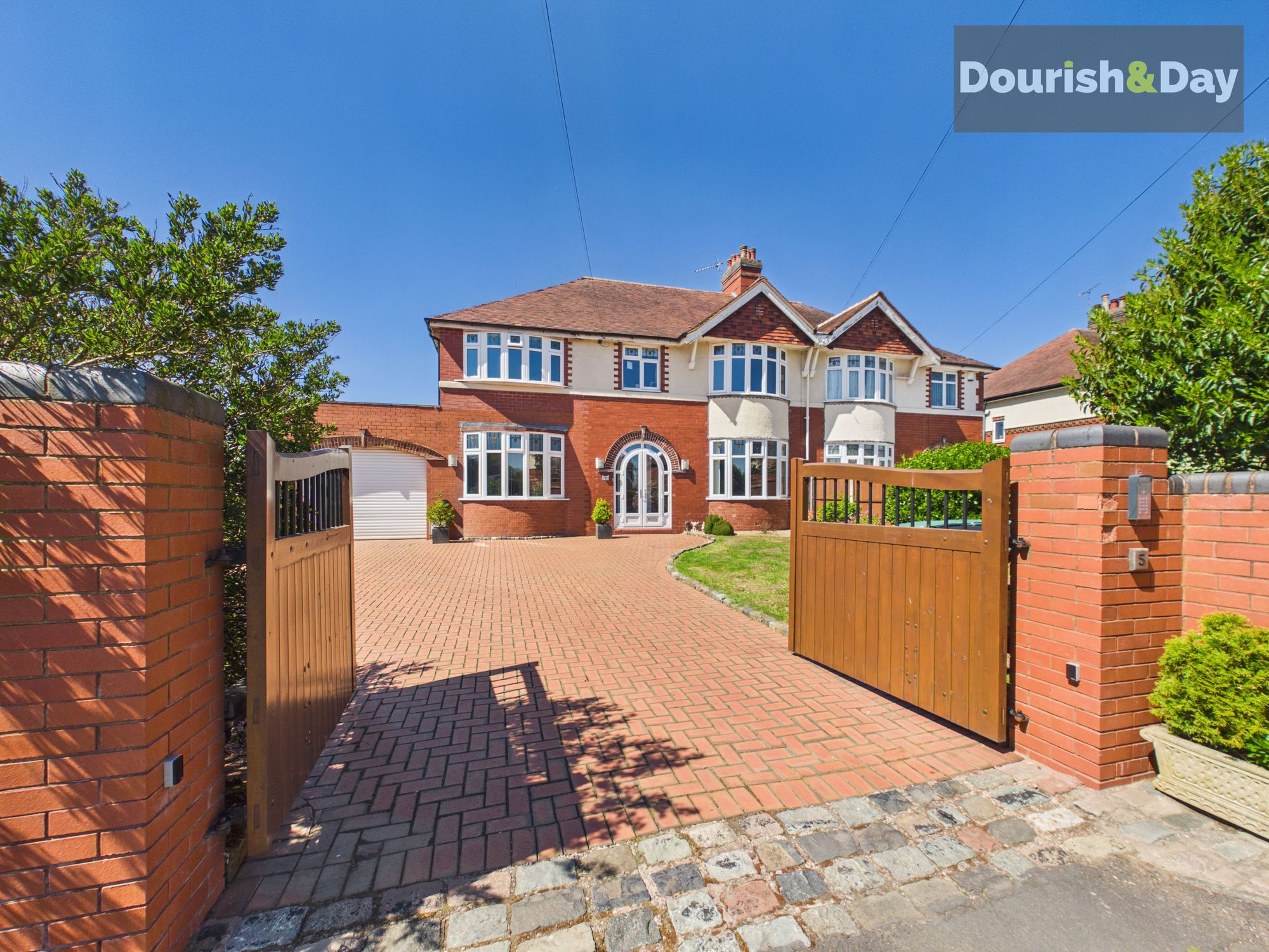 4 bed semi-detached house for sale in Stockton Lane, Stafford, ST17