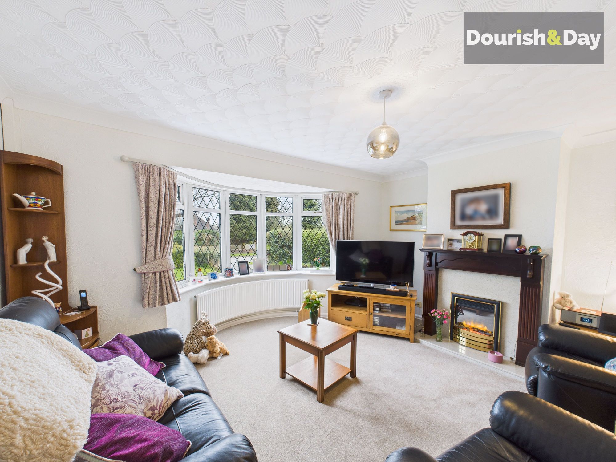 2 bed detached house for sale in Burton Manor Road, Stafford, ST17 - Property Image 2
