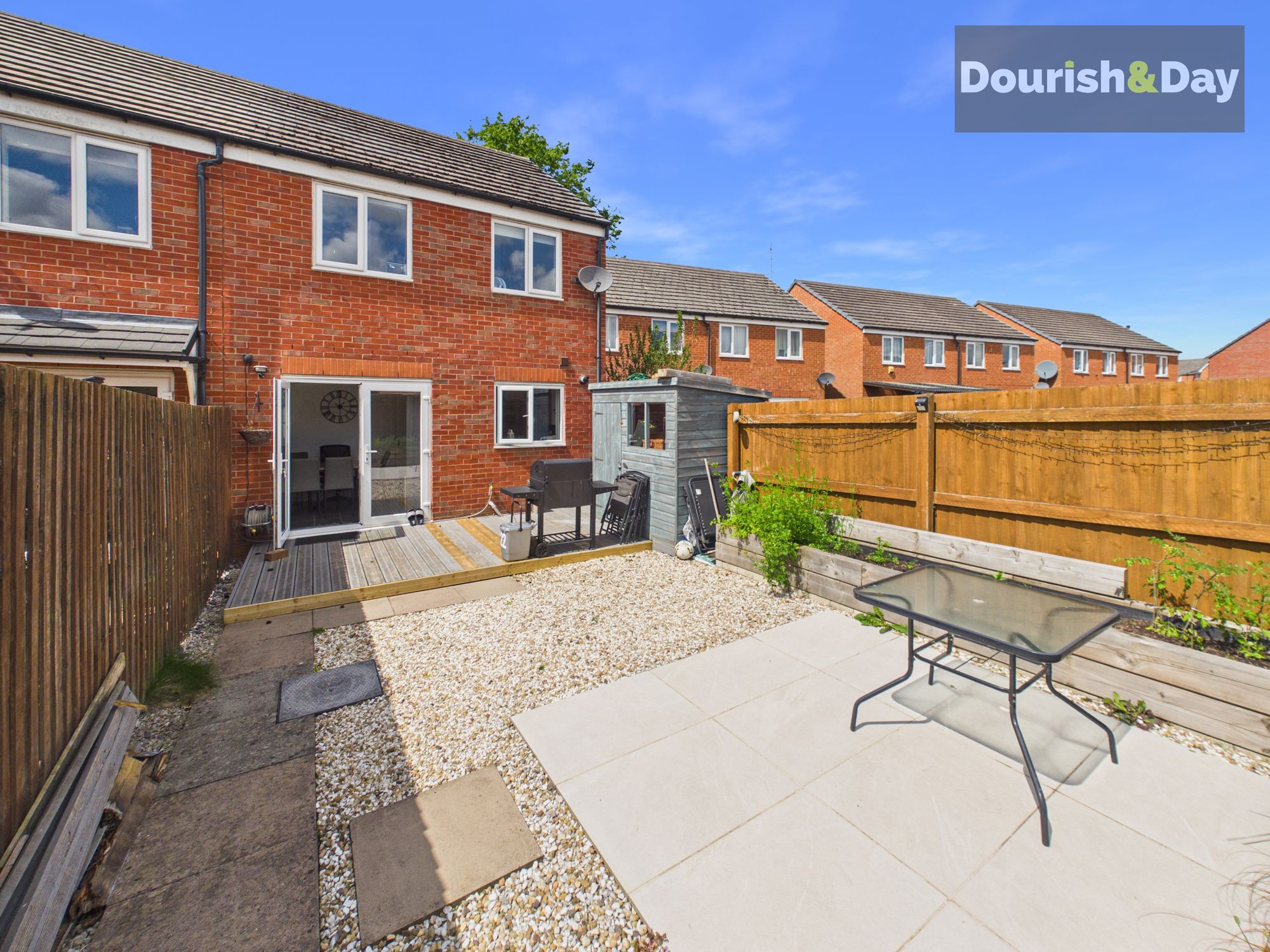 3 bed end of terrace house for sale in Fieldhouse Way, Stafford, ST17 - Property Image 3