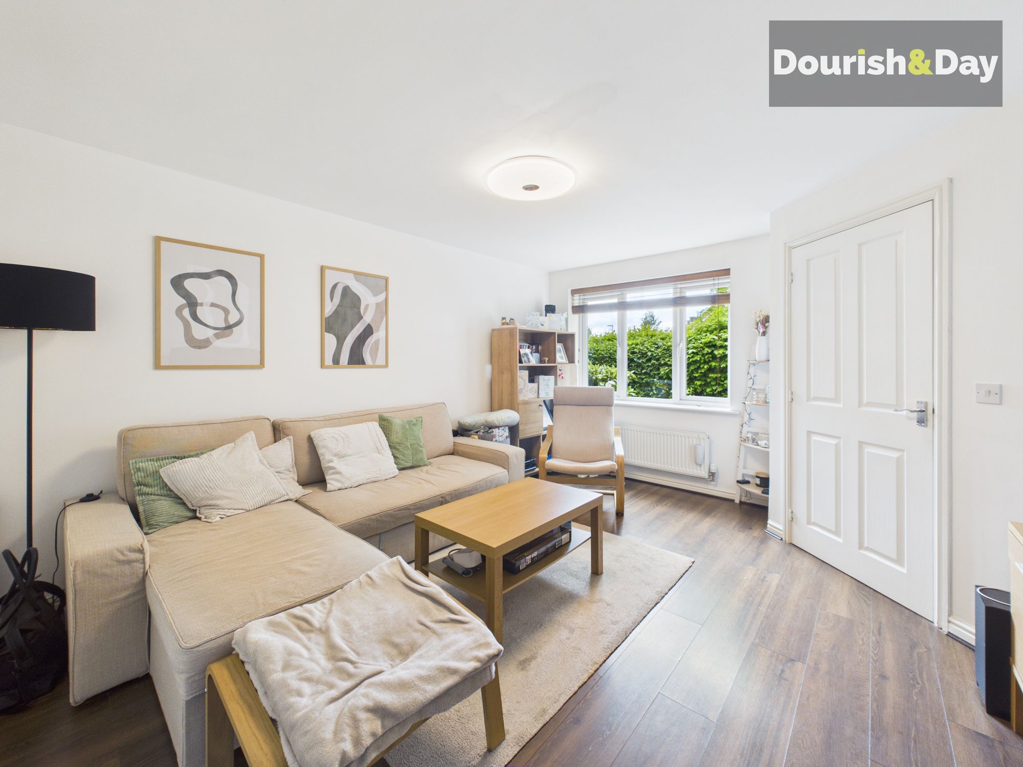 3 bed end of terrace house for sale in Fieldhouse Way, Stafford, ST17 - Property Image 2