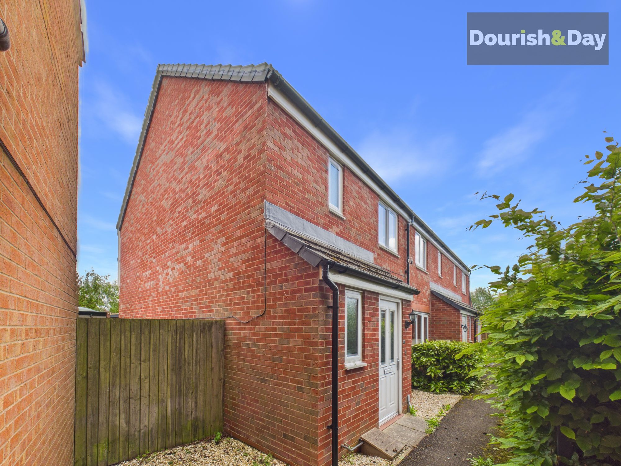 3 bed end of terrace house for sale in Fieldhouse Way, Stafford, ST17 - Property Image 16