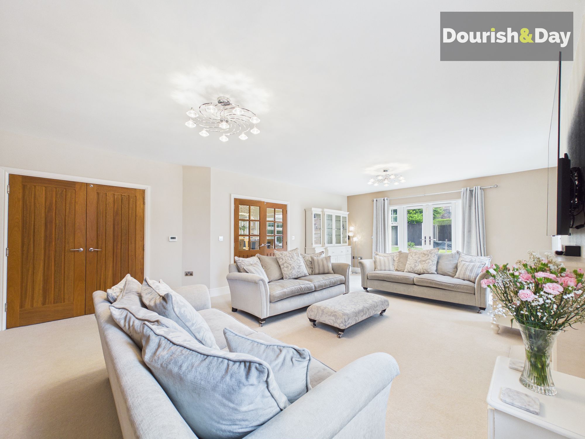 6 bed detached house for sale in The Green, Milford, ST17 - Property Image 8