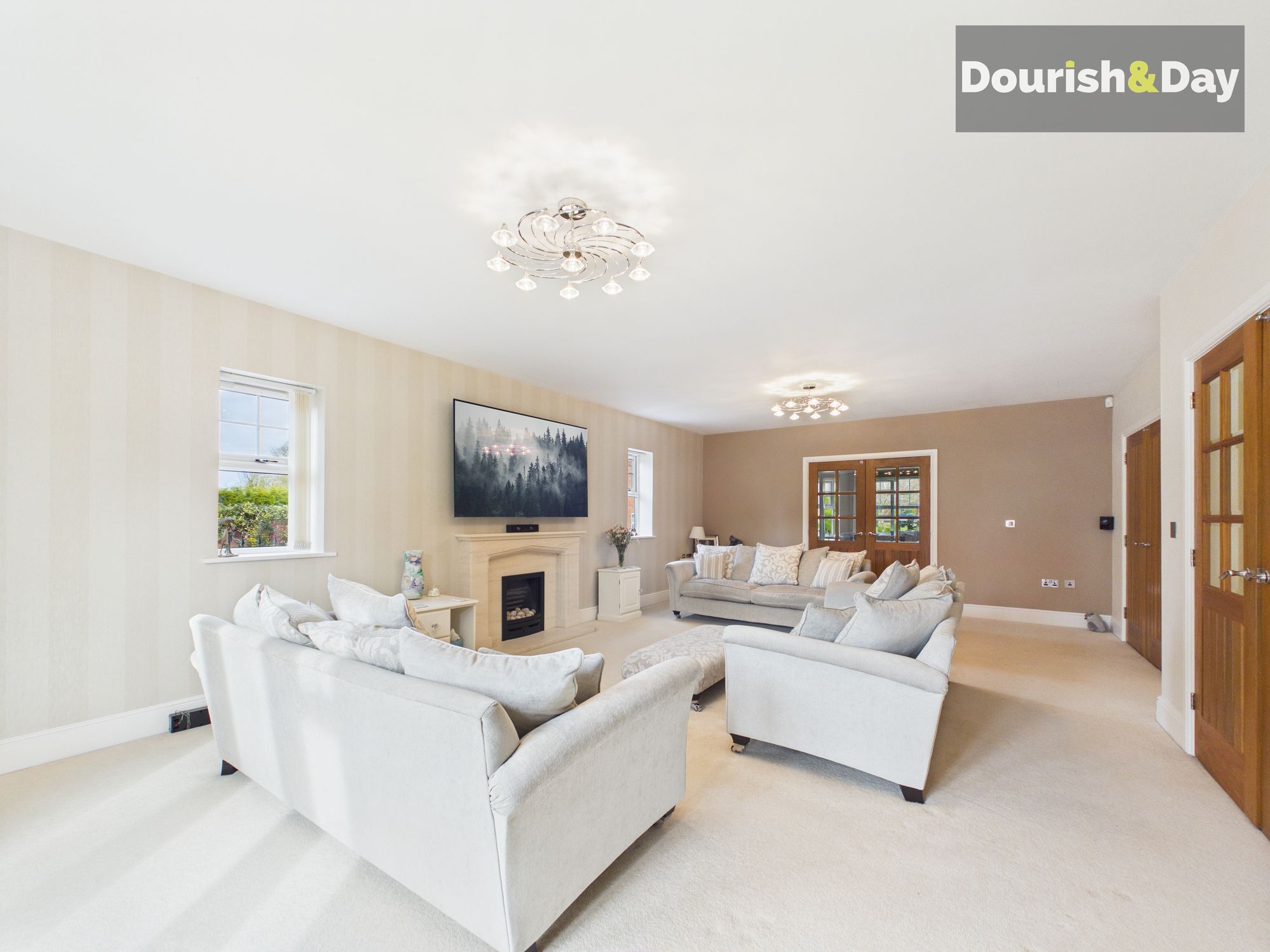 6 bed detached house for sale in The Green, Milford, ST17 - Property Image 9