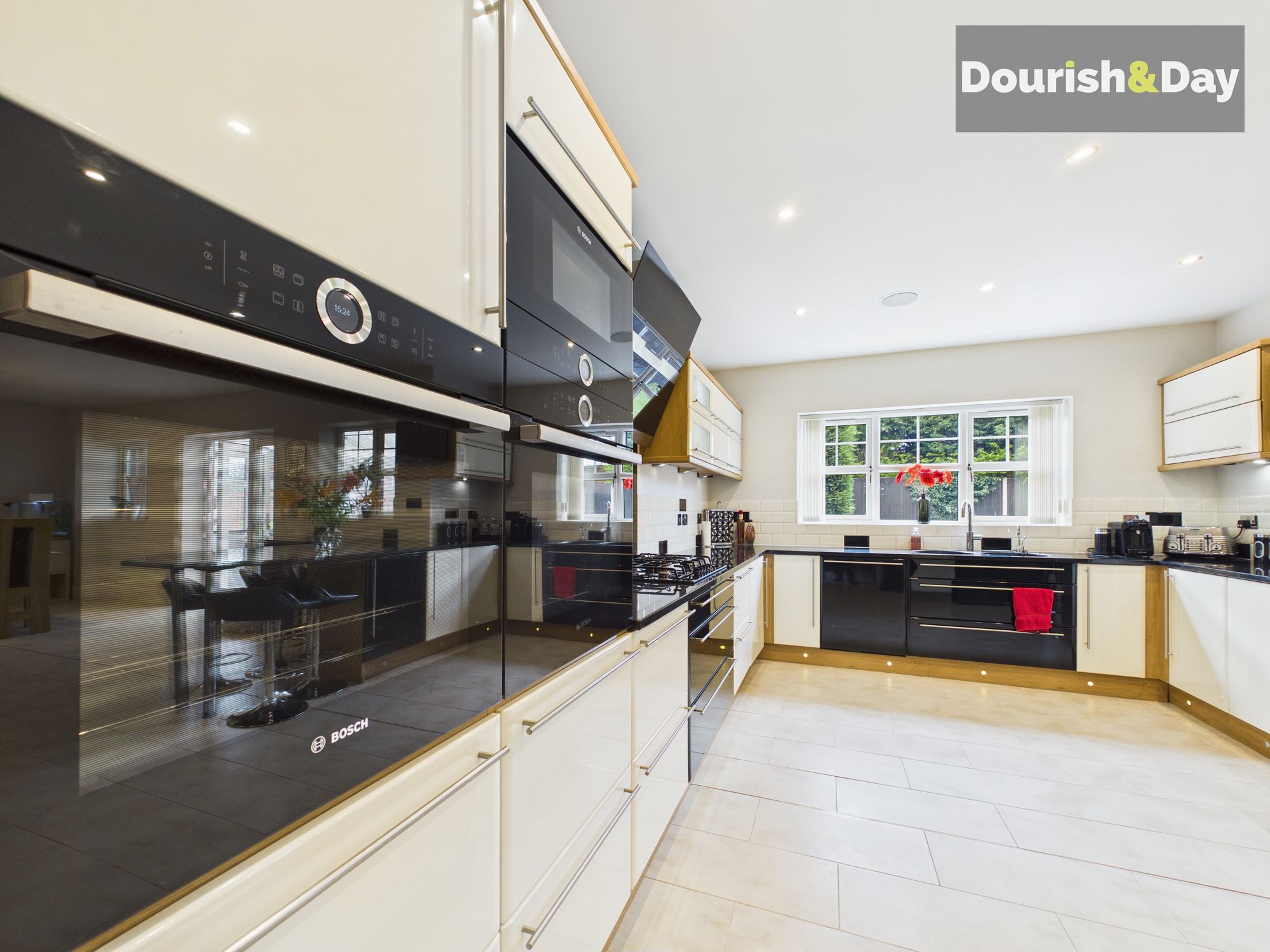 6 bed detached house for sale in The Green, Milford, ST17 - Property Image 18