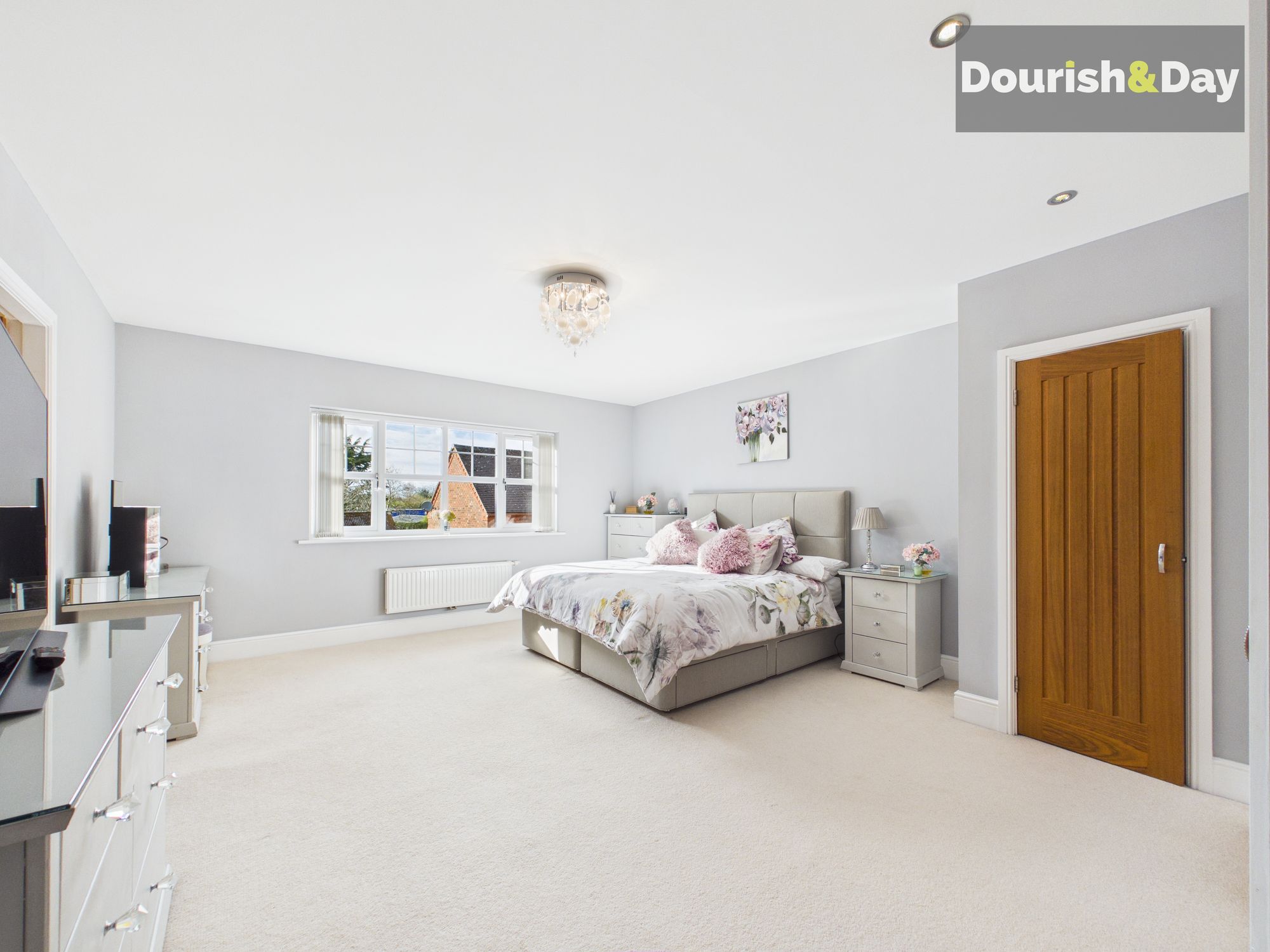 6 bed detached house for sale in The Green, Milford, ST17 - Property Image 25