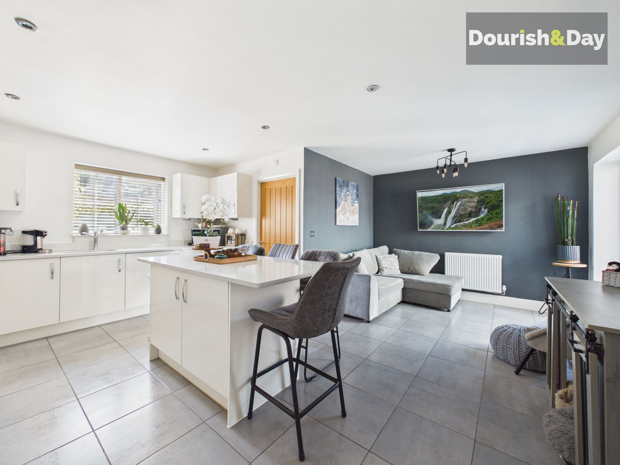 5 bed detached house for sale in Manor Grove, Stafford, ST16 - Property Image 3