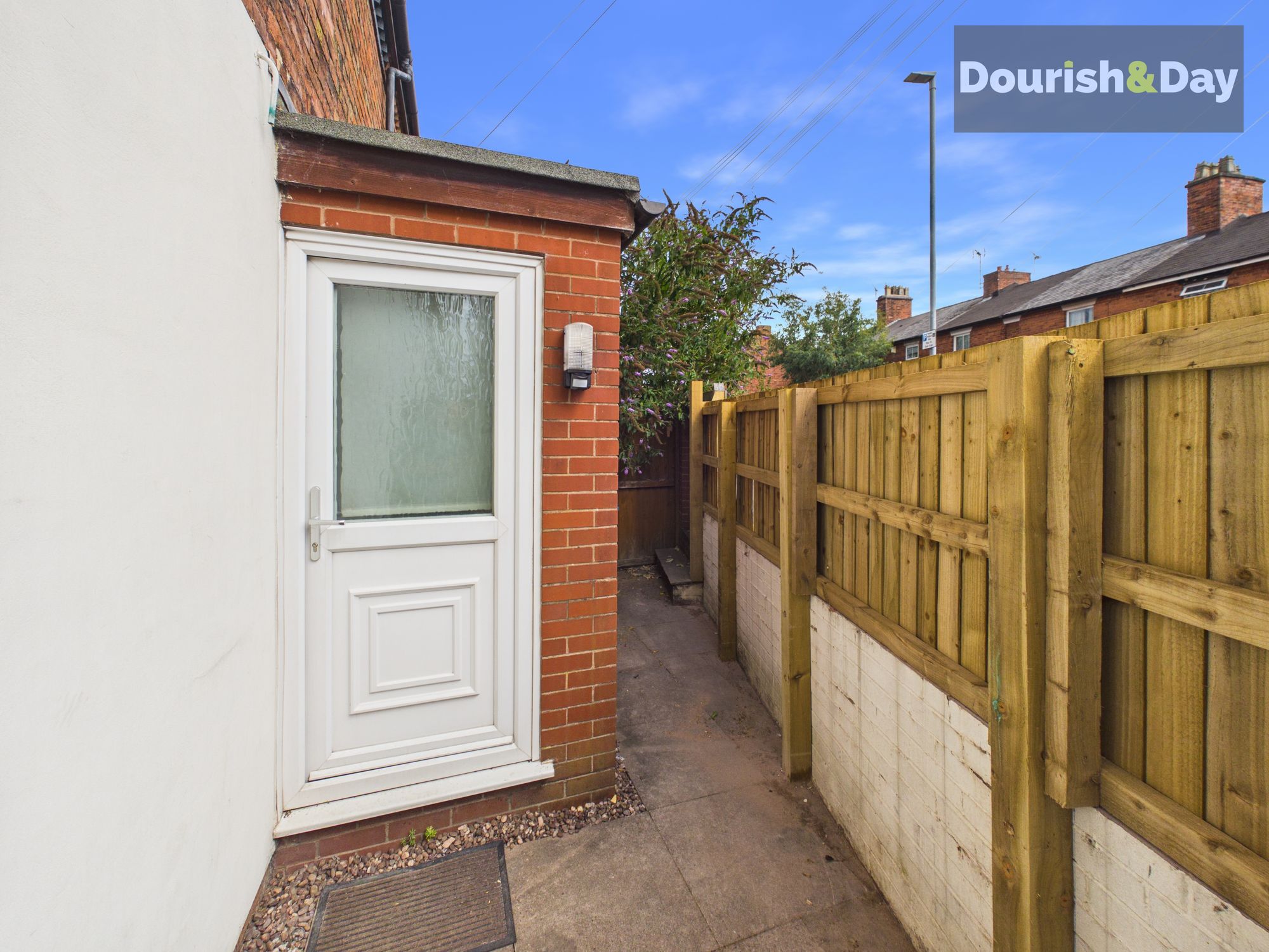 2 bed mid-terraced house for sale in Friars Road, Stafford, ST17 - Property Image 12