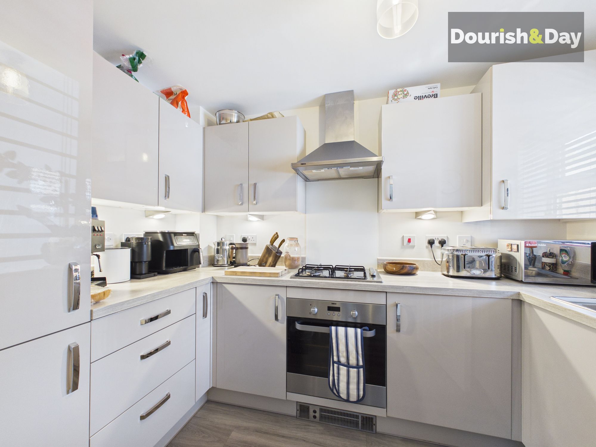 2 bed mid-terraced house for sale in Dewsbury Crescent, Stafford, ST18  - Property Image 3