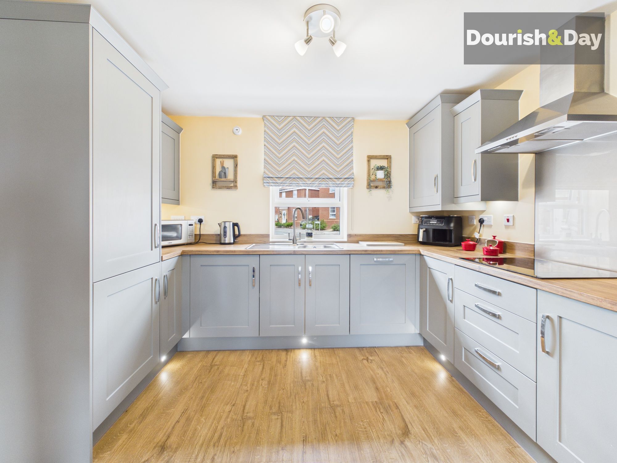3 bed detached house for sale in Cardamine Parade, Stafford, ST16 - Property Image 11
