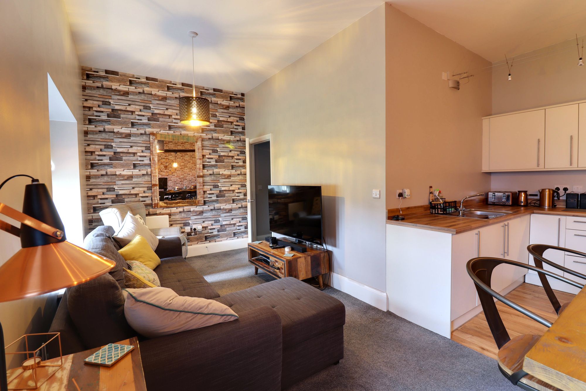 1 bed apartment for sale in St. Georges Parkway, Stafford, ST16 - Property Image 2