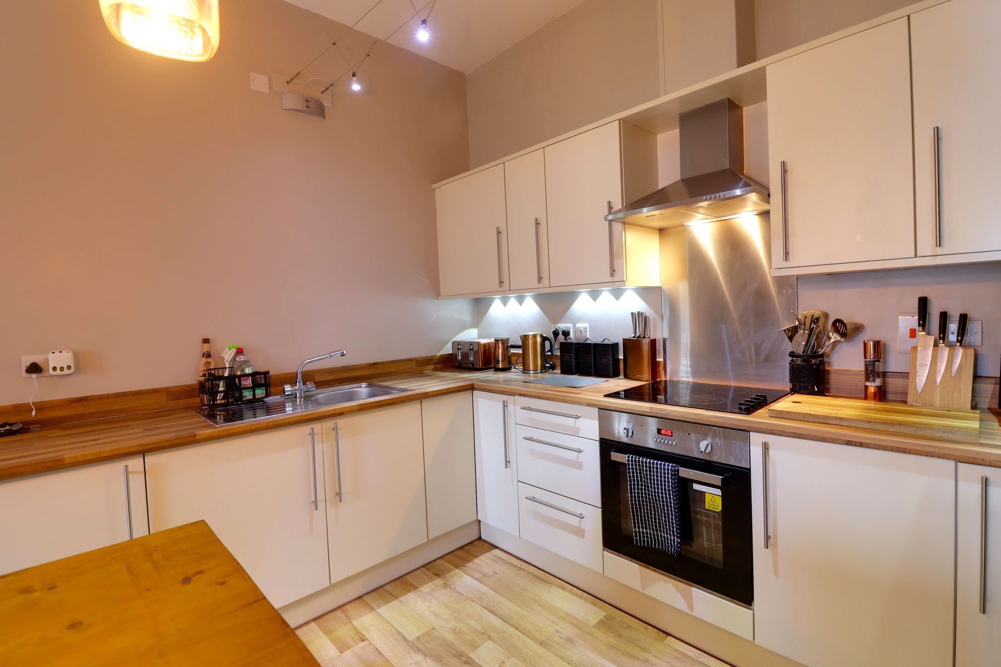 1 bed apartment for sale in St. Georges Parkway, Stafford, ST16 - Property Image 6