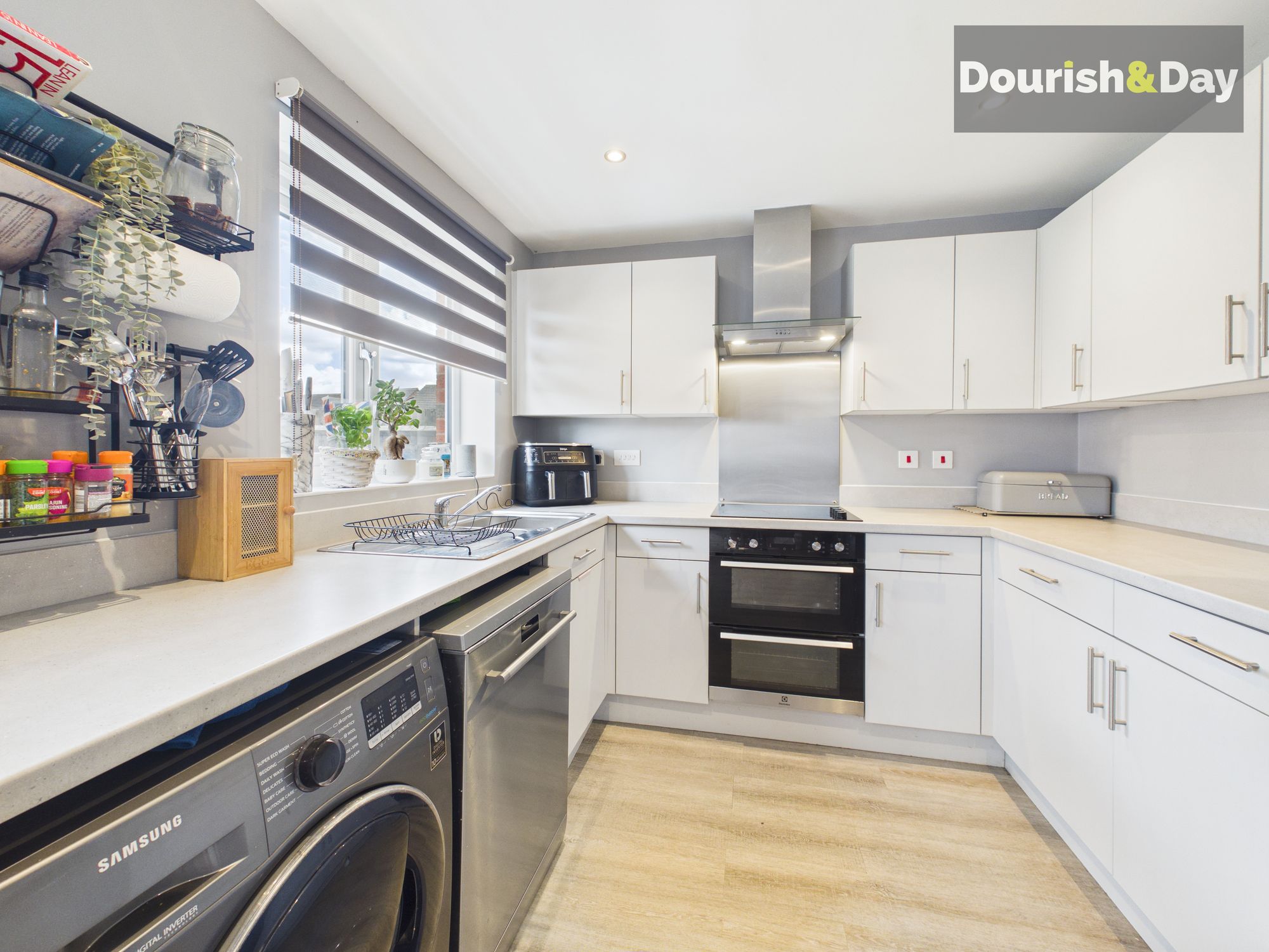 4 bed detached house for sale in Shakespeare Drive, Penkridge, ST19 - Property Image 2