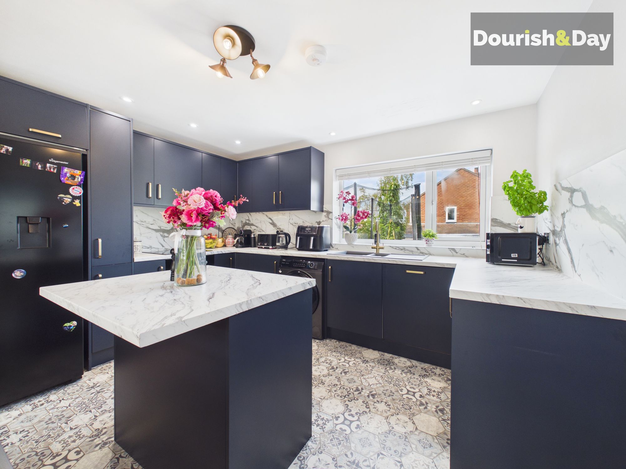 4 bed semi-detached house for sale in Witney Road, Stafford, ST17 - Property Image 2