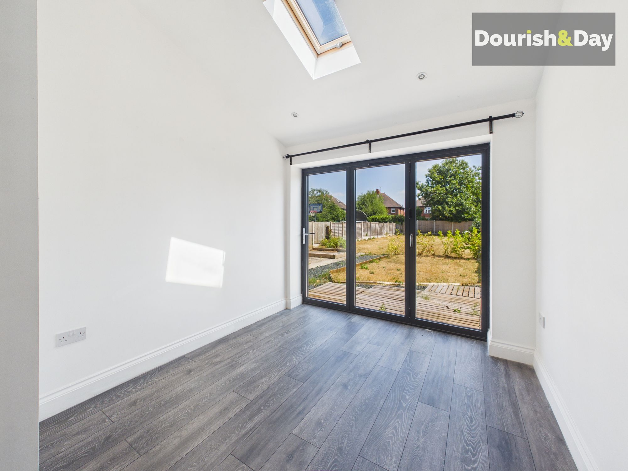 3 bed semi-detached house for sale in Silkmore Lane, Stafford, ST17 - Property Image 11