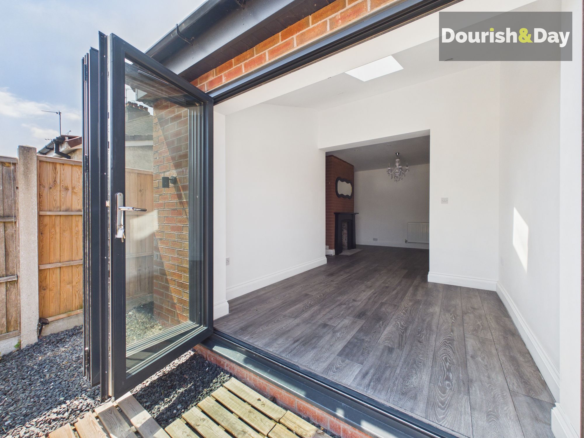 3 bed semi-detached house for sale in Silkmore Lane, Stafford, ST17 - Property Image 13