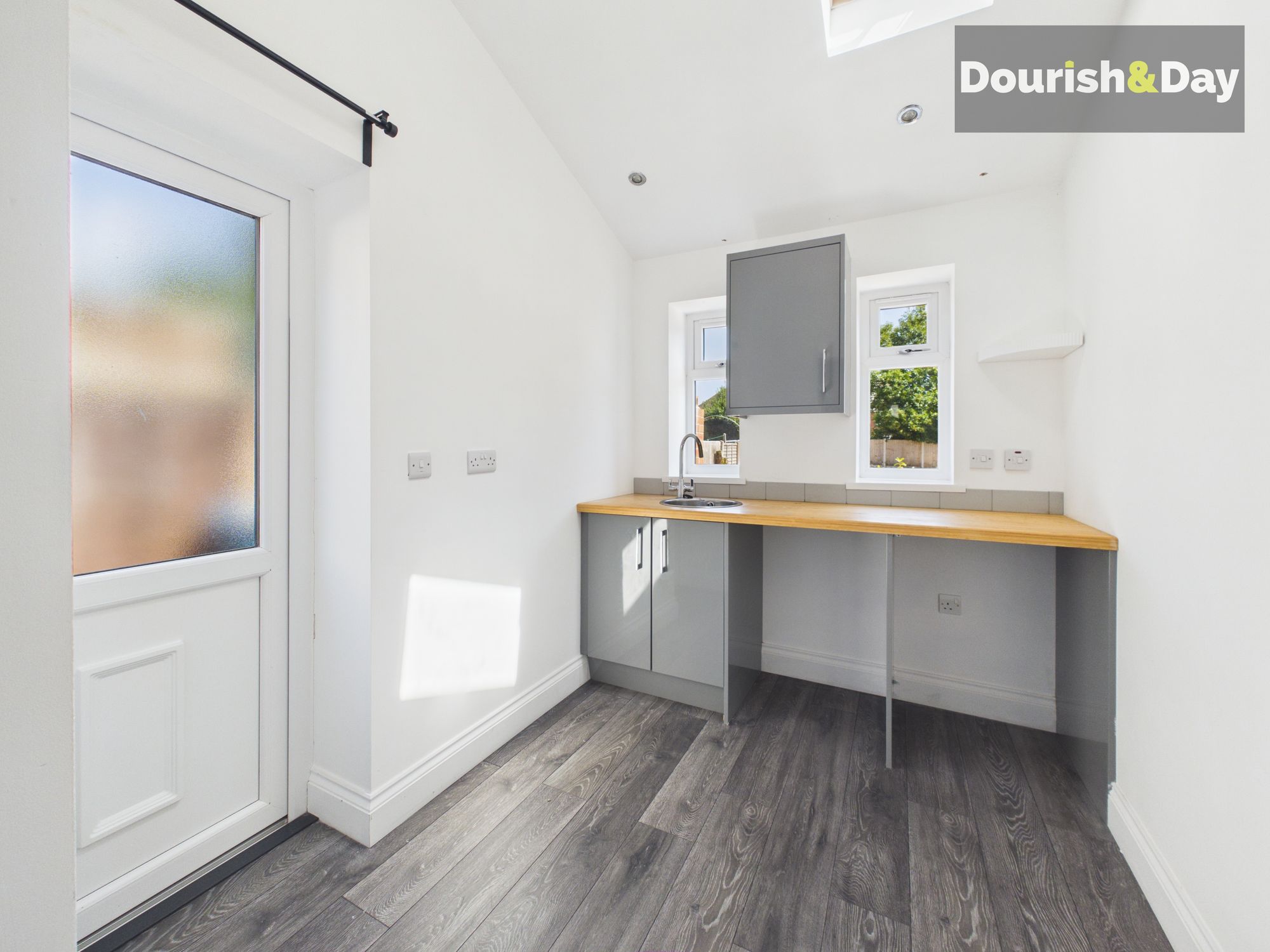 3 bed semi-detached house for sale in Silkmore Lane, Stafford, ST17 - Property Image 10