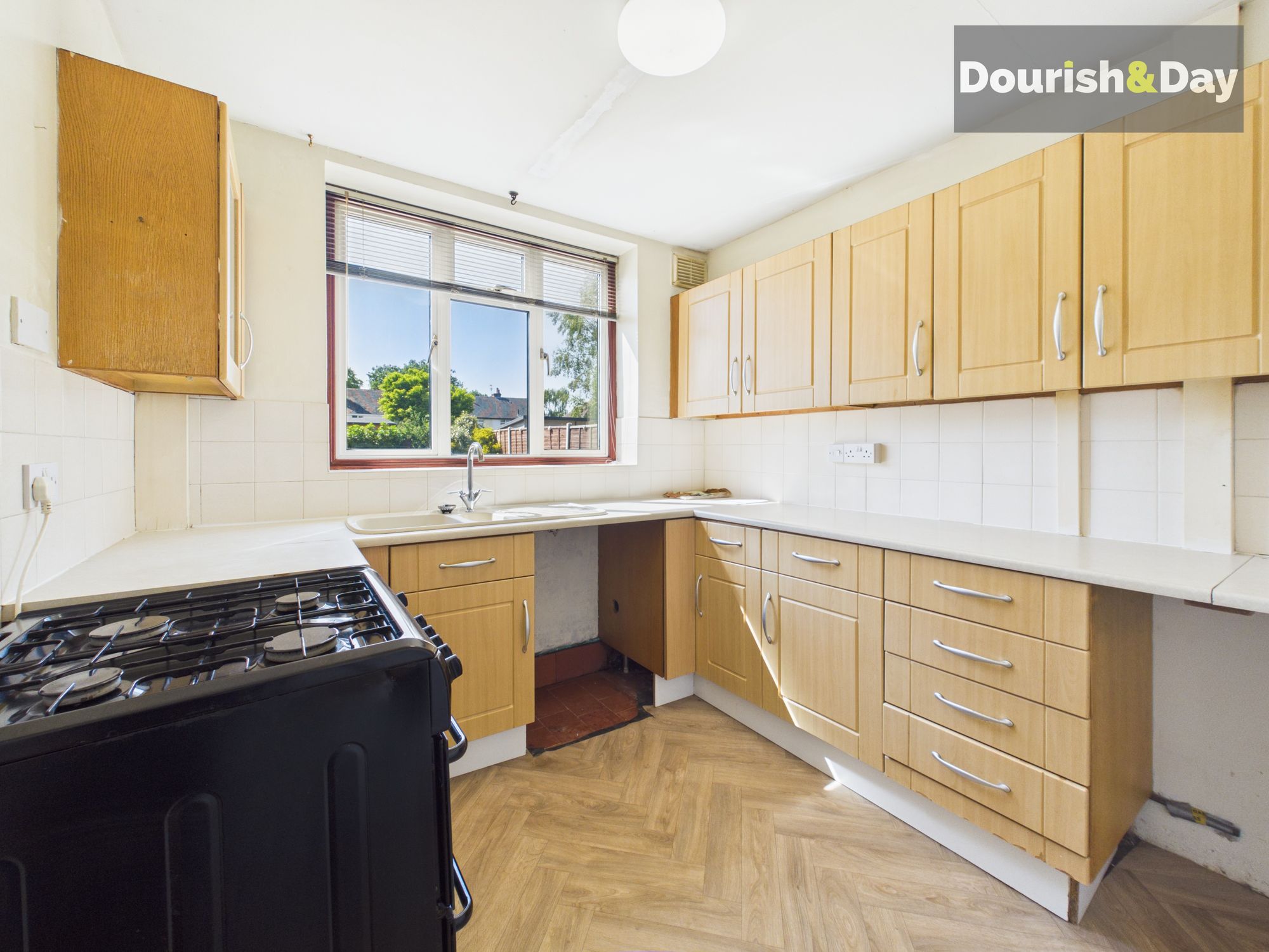 3 bed semi-detached house for sale in Rickerscote Avenue, Stafford, ST17 - Property Image 3