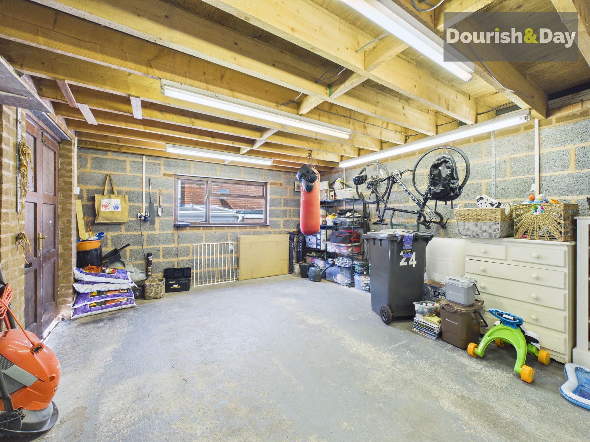 3 bed terraced house for sale in Fallowfield Close, Penkridge, ST19 - Property Image 23