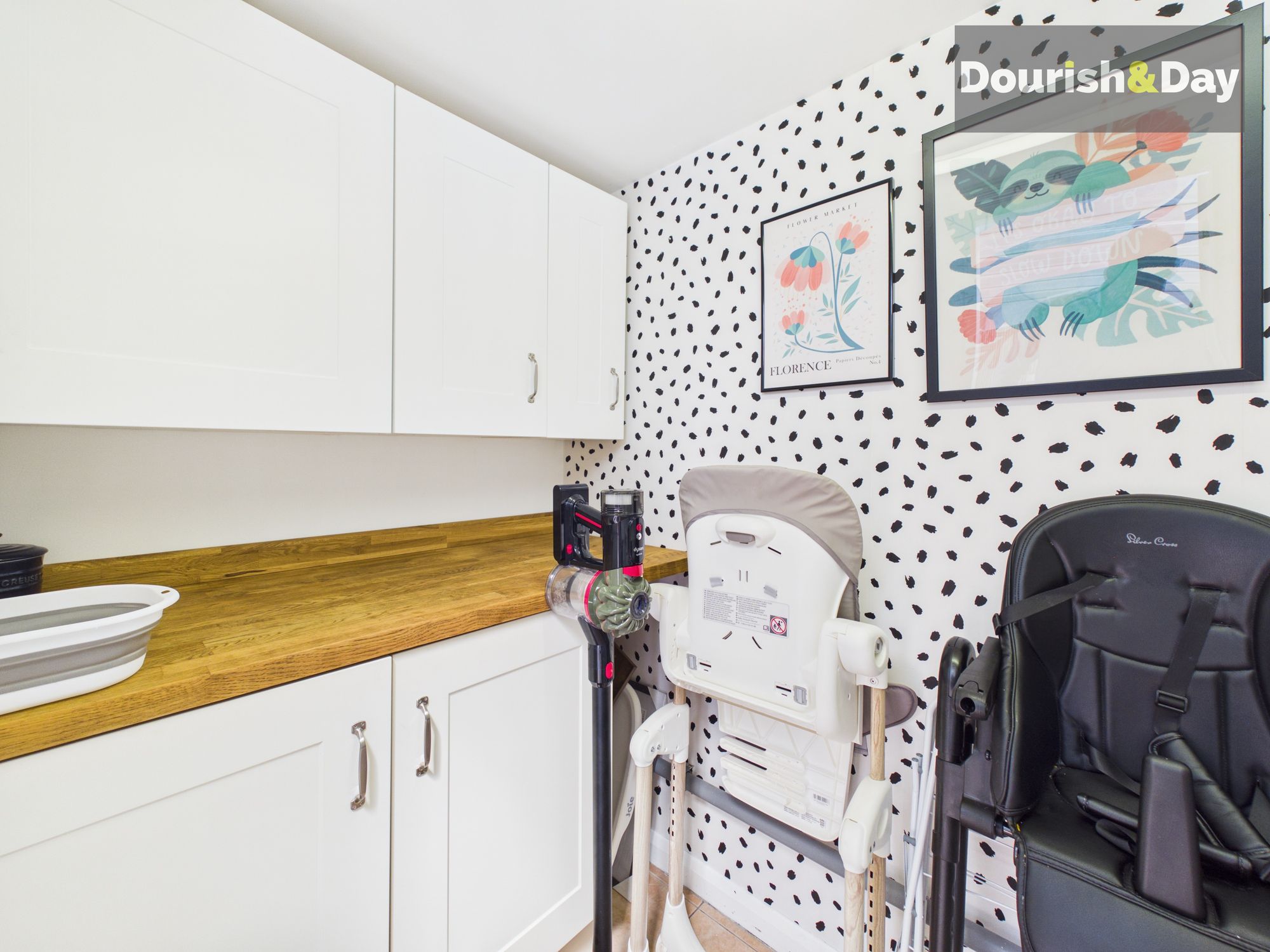 3 bed terraced house for sale in Fallowfield Close, Penkridge, ST19 - Property Image 9