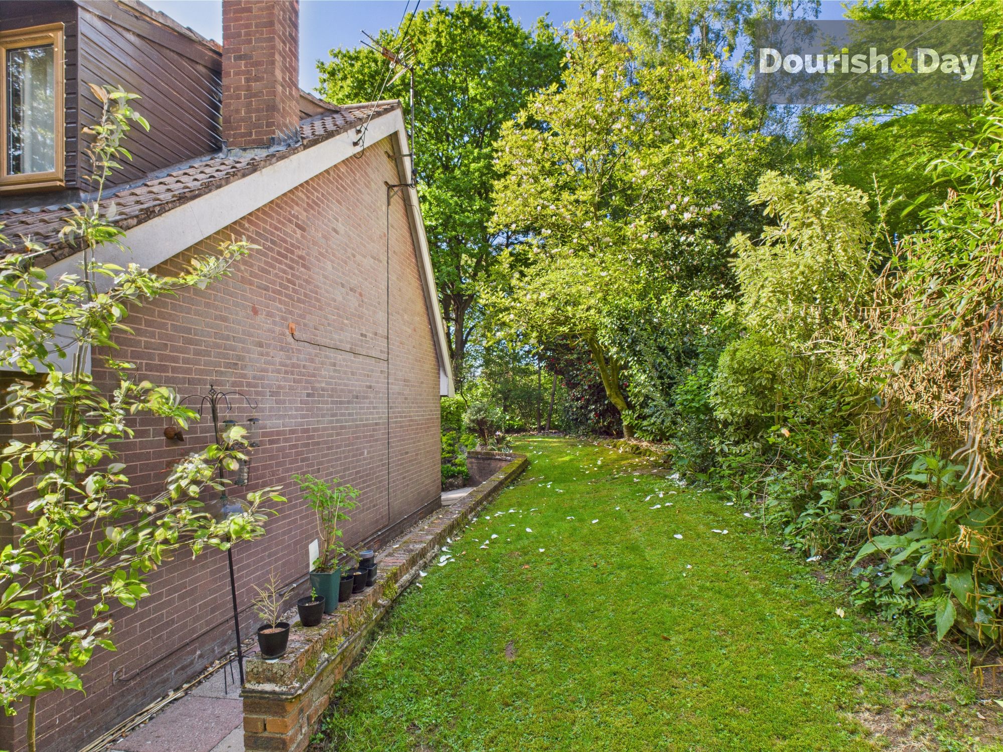 5 bed detached house for sale in Honeybee Cottage - Property Image 37
